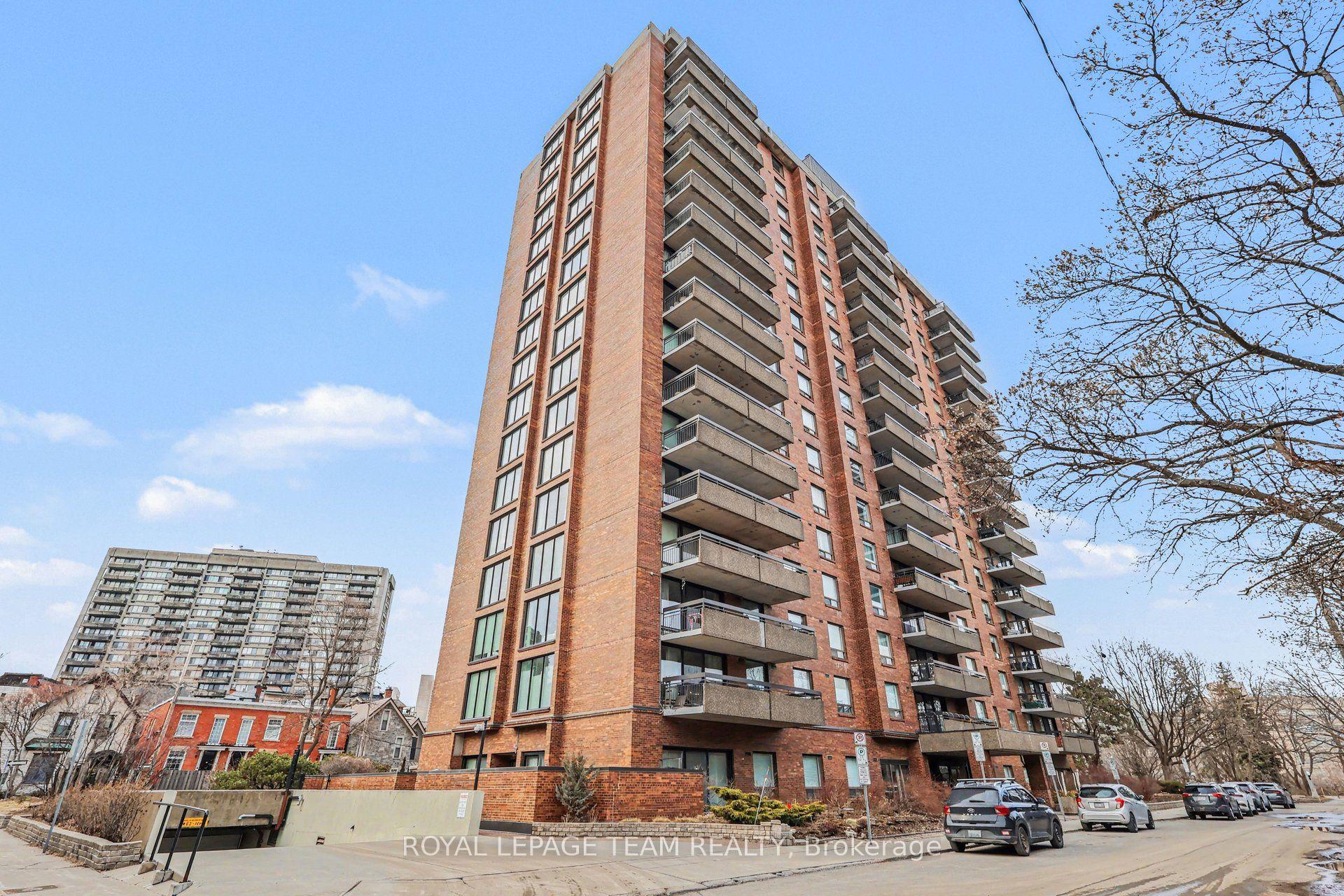 20 The Driveway N/A 1701 #1701 — photo 1