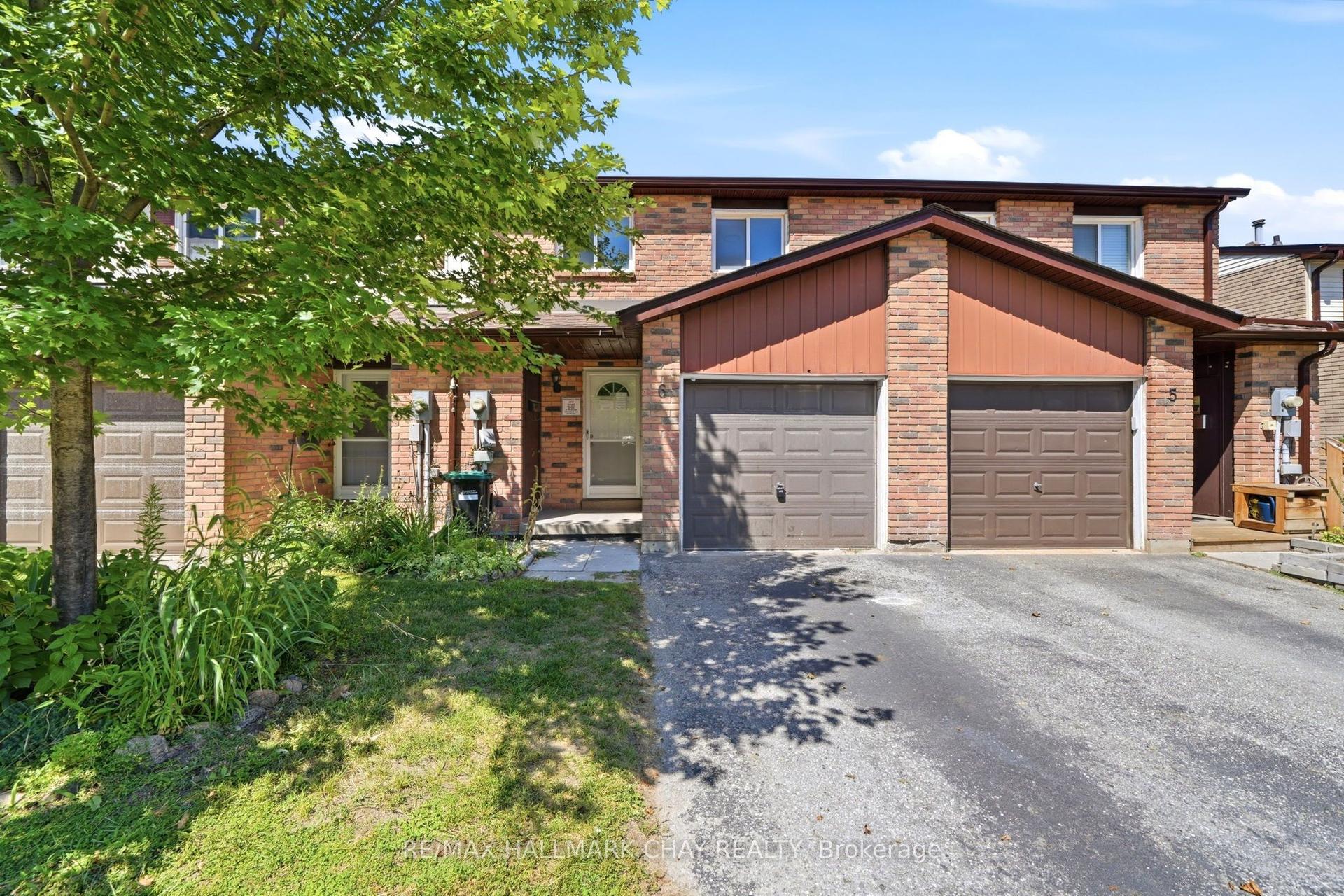 52 Adelaide Street 6 #6, Barrie — Condo Town for sale, photo 1