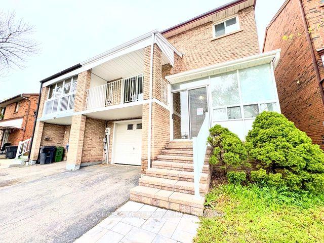 26 Brownridge Crescent, Toronto — Semi-Detached for sale, photo 1