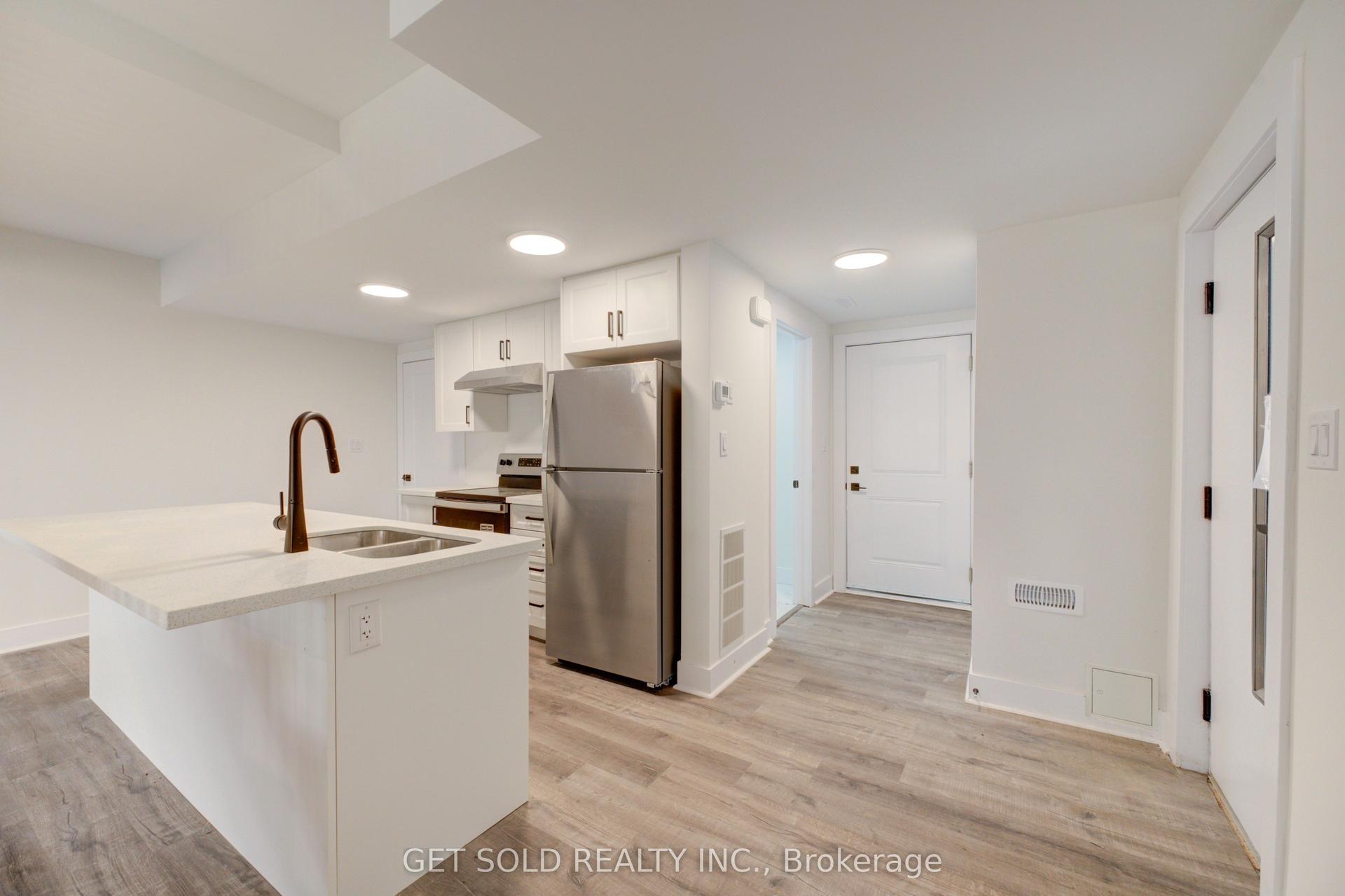 6701 Thorold Stone Road 3 #3 — photo 1