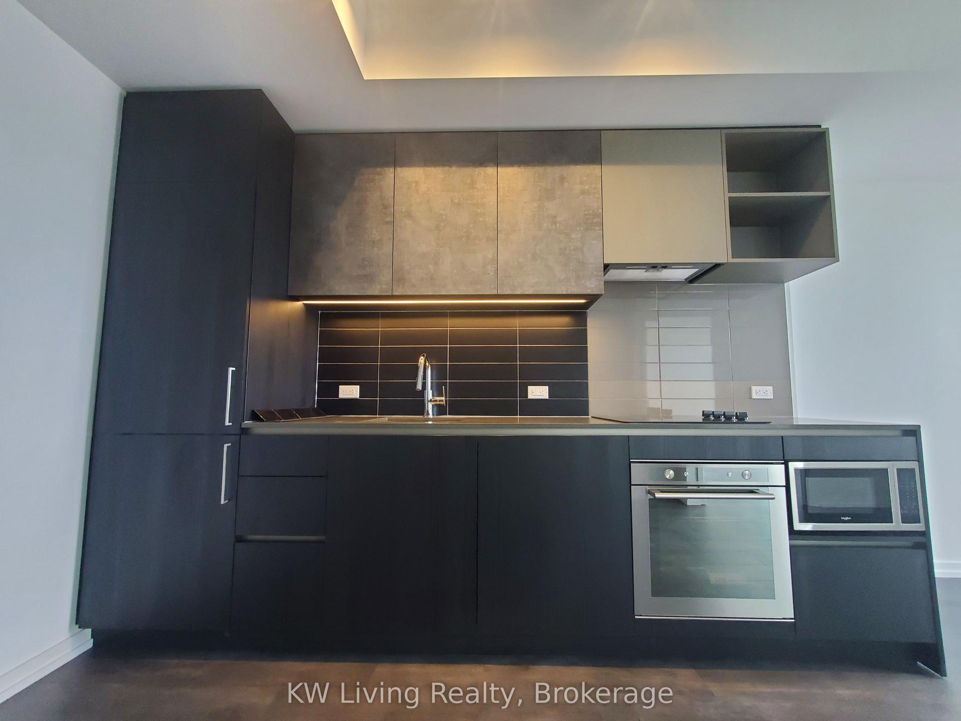 1000 Portage Parkway 1801 #1801 — photo 1