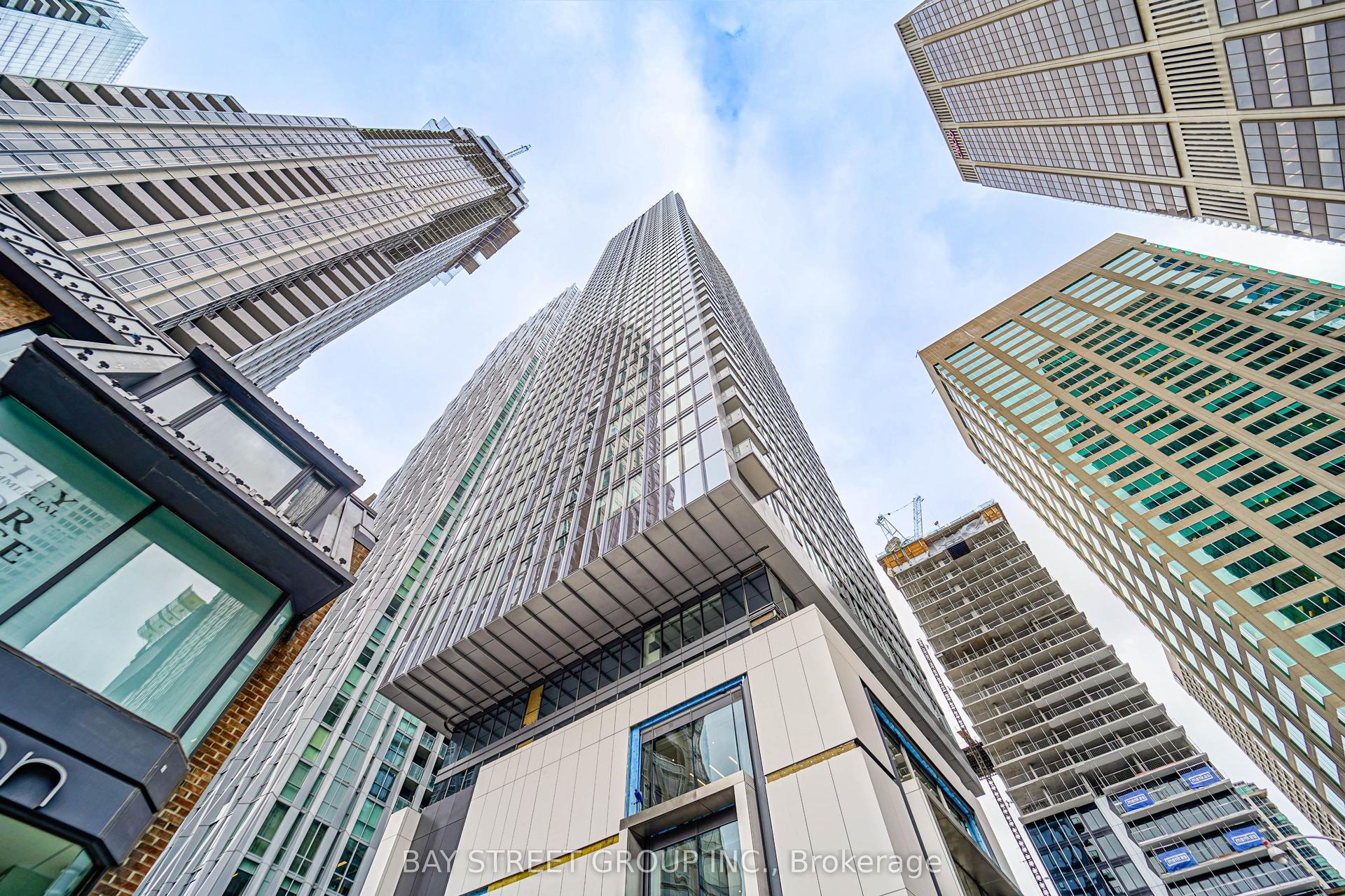 8 Cumberland Street 1909 #1909, Toronto — Condo for lease, photo 1