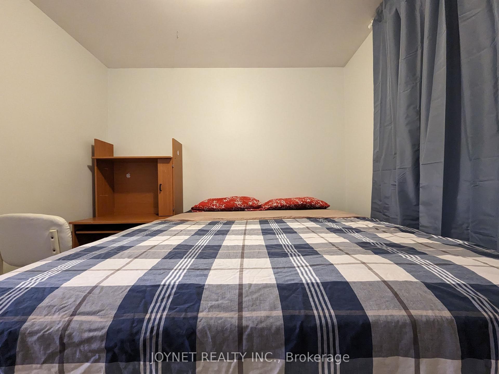 164c Edmonton Drive, Toronto — Semi-Detached for lease, photo 1