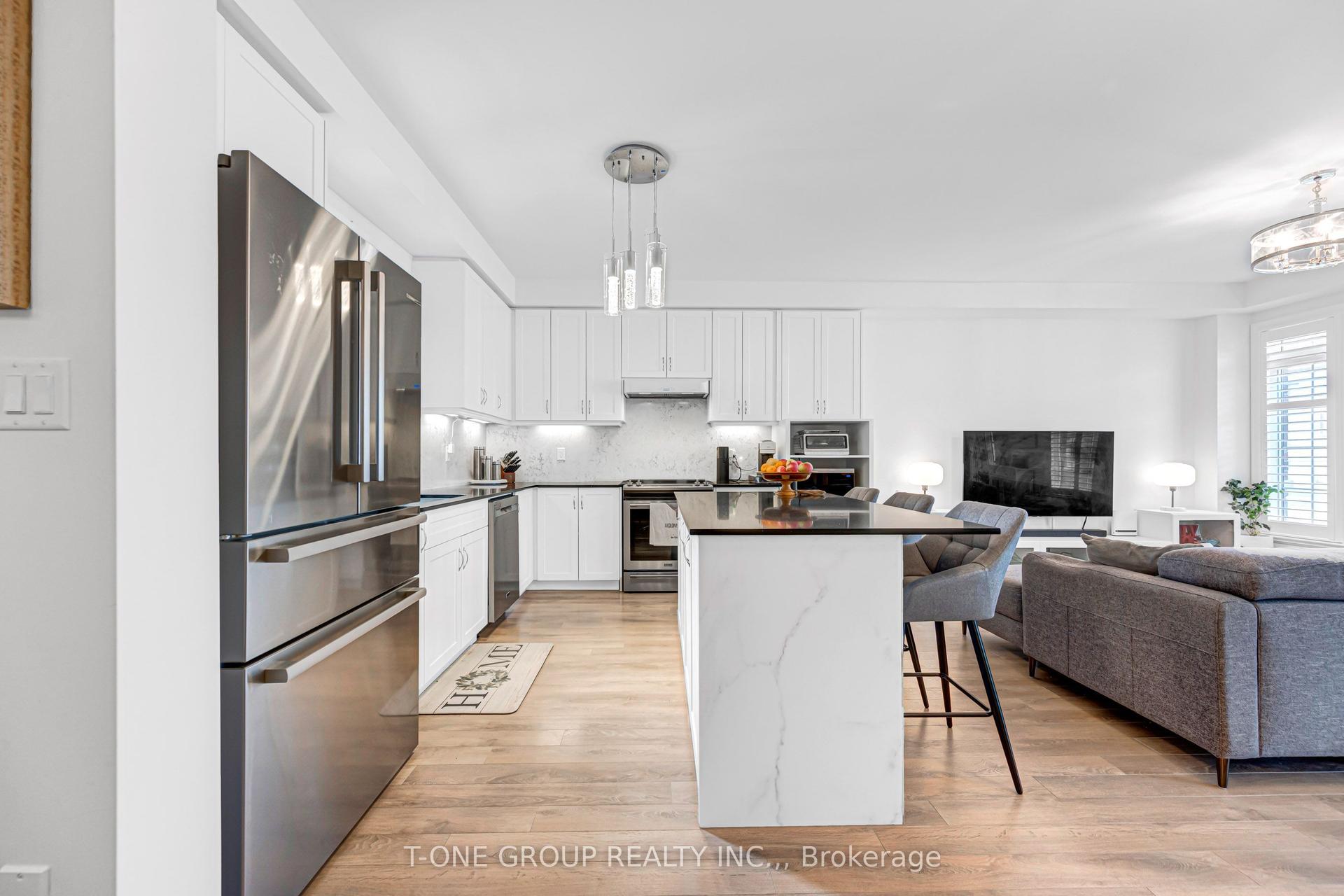 249 Clockwork Drive, Brampton — Townhouse for sale, photo 1