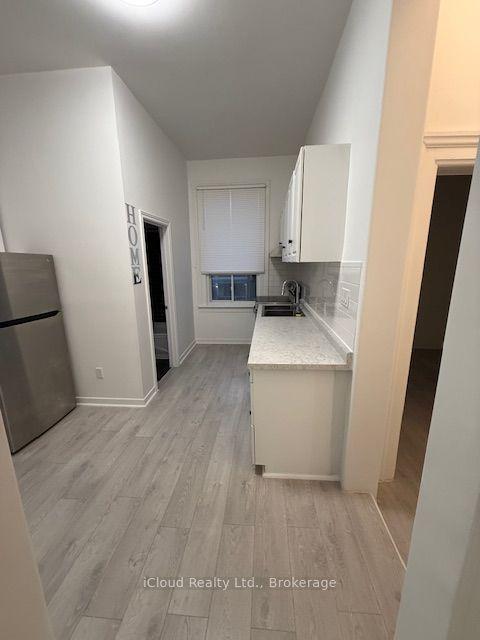 59 Mary Street, Barrie — Semi-Detached for lease, photo 1