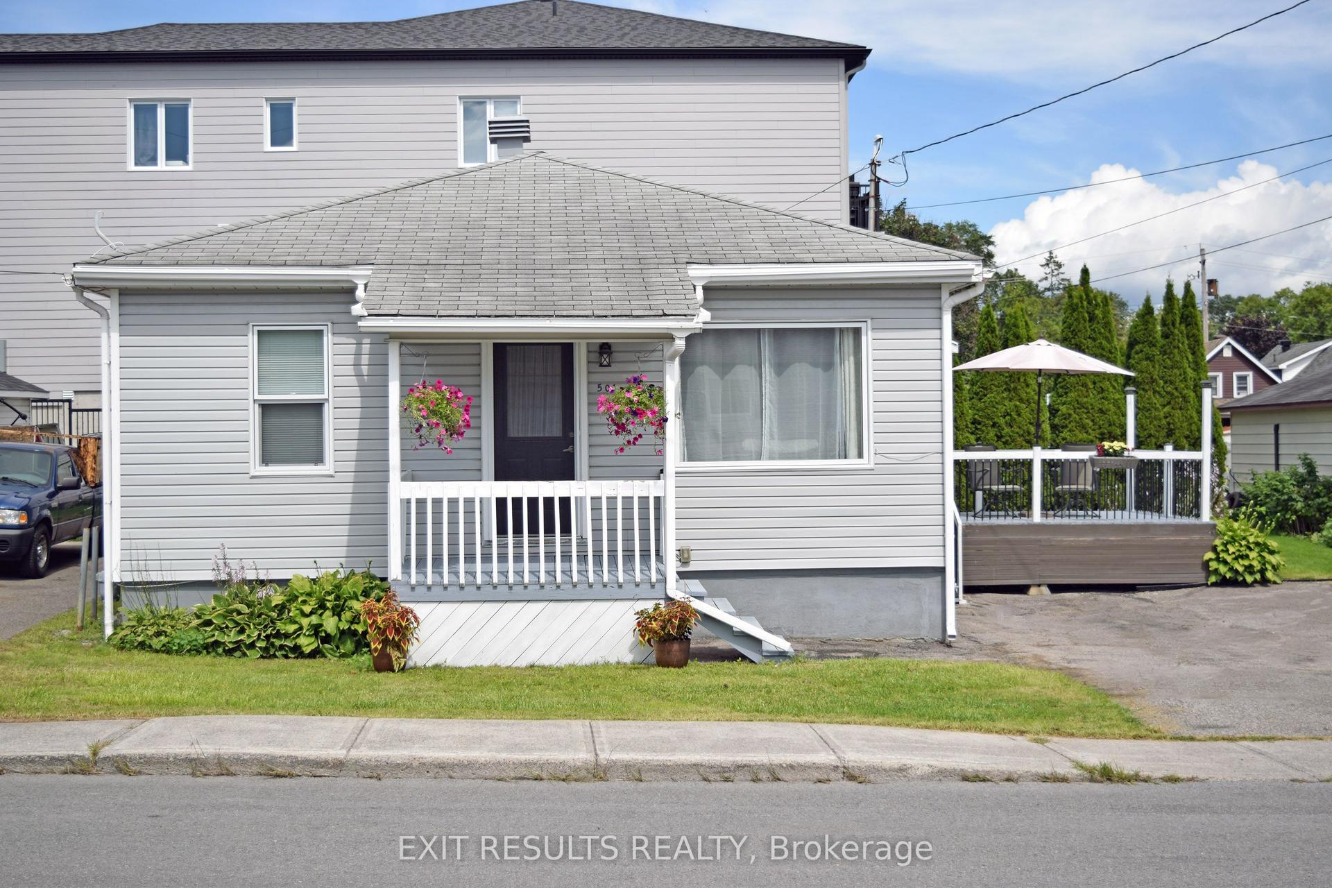 501 St. Louis Street, Clarence-Rockland — Detached for sale, photo 1