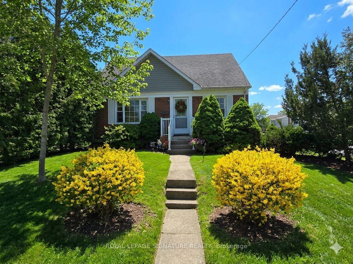 1 Milne Avenue, Toronto — Detached for lease, photo 1