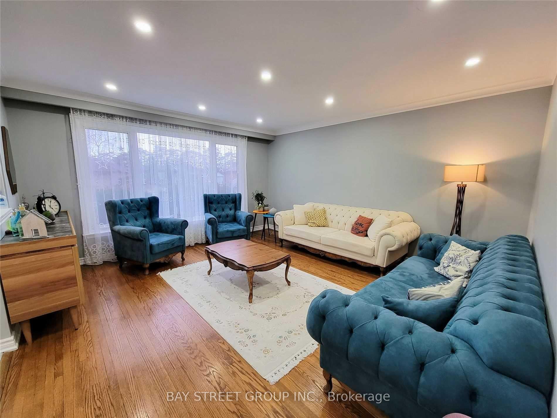 23 Dalcourt Drive Main #Main, Toronto — Detached for lease, photo 1
