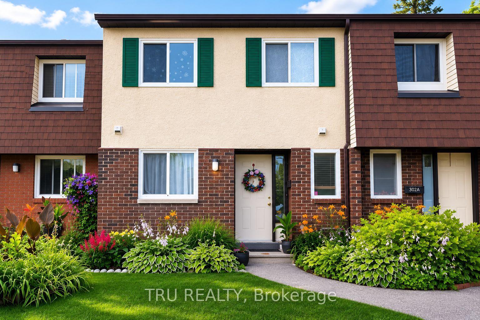 302 Craig Henry Drive B #B, South of Baseline to Knoxdale — Condo Town for lease, photo 1