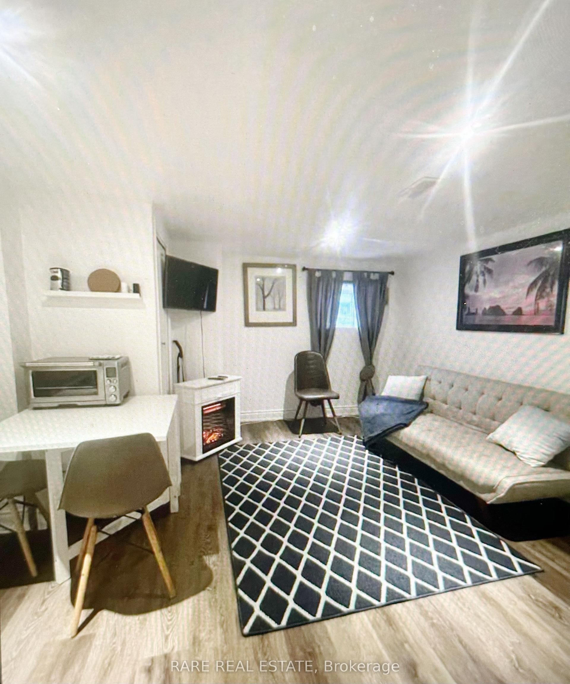 17 Leslie Anne Drive Lower #Lower, Wasaga Beach — Detached for lease, photo 1