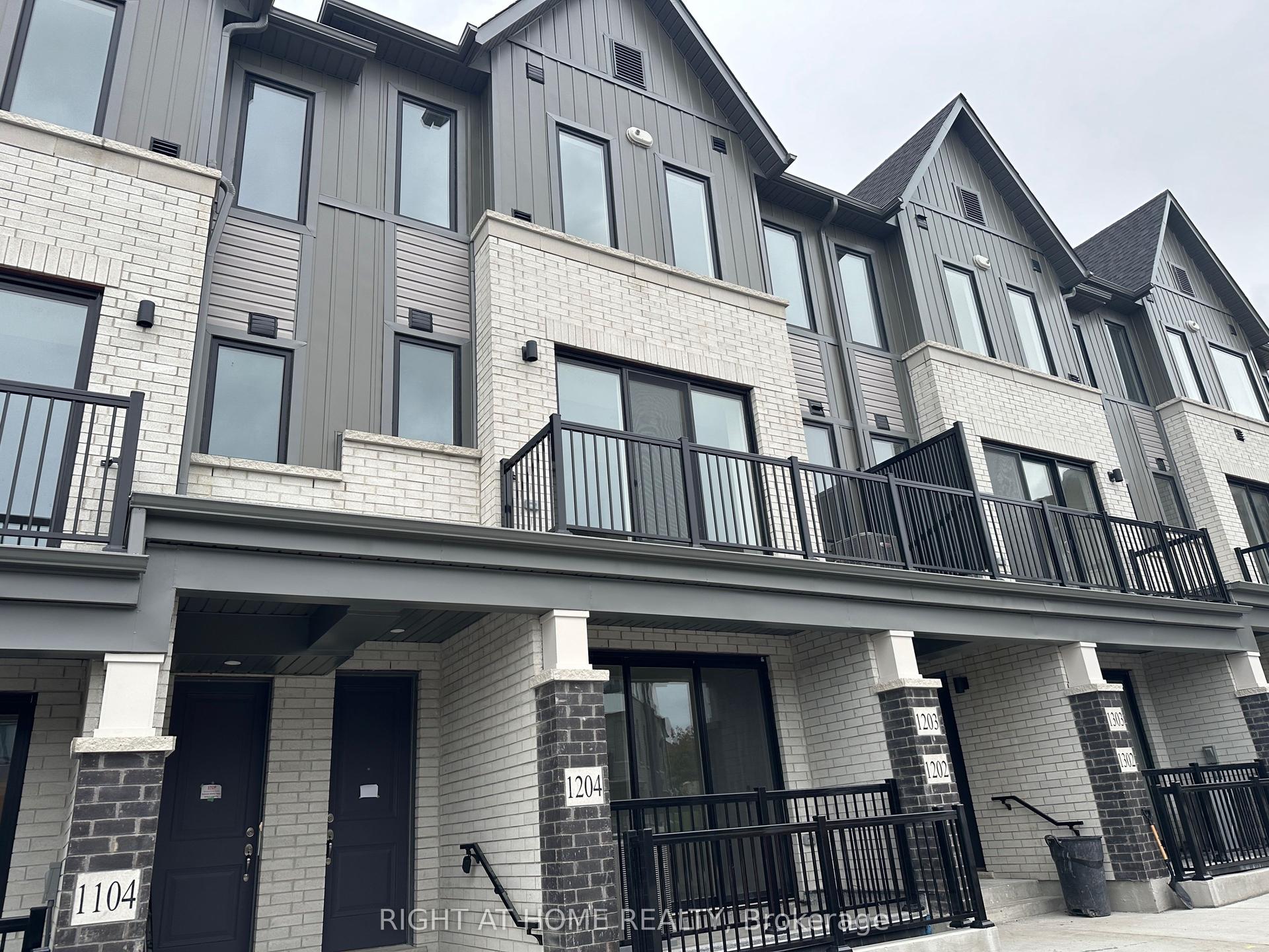160 Densmore Road 1204 #1204, Cobourg — Condo Town for lease, photo 1