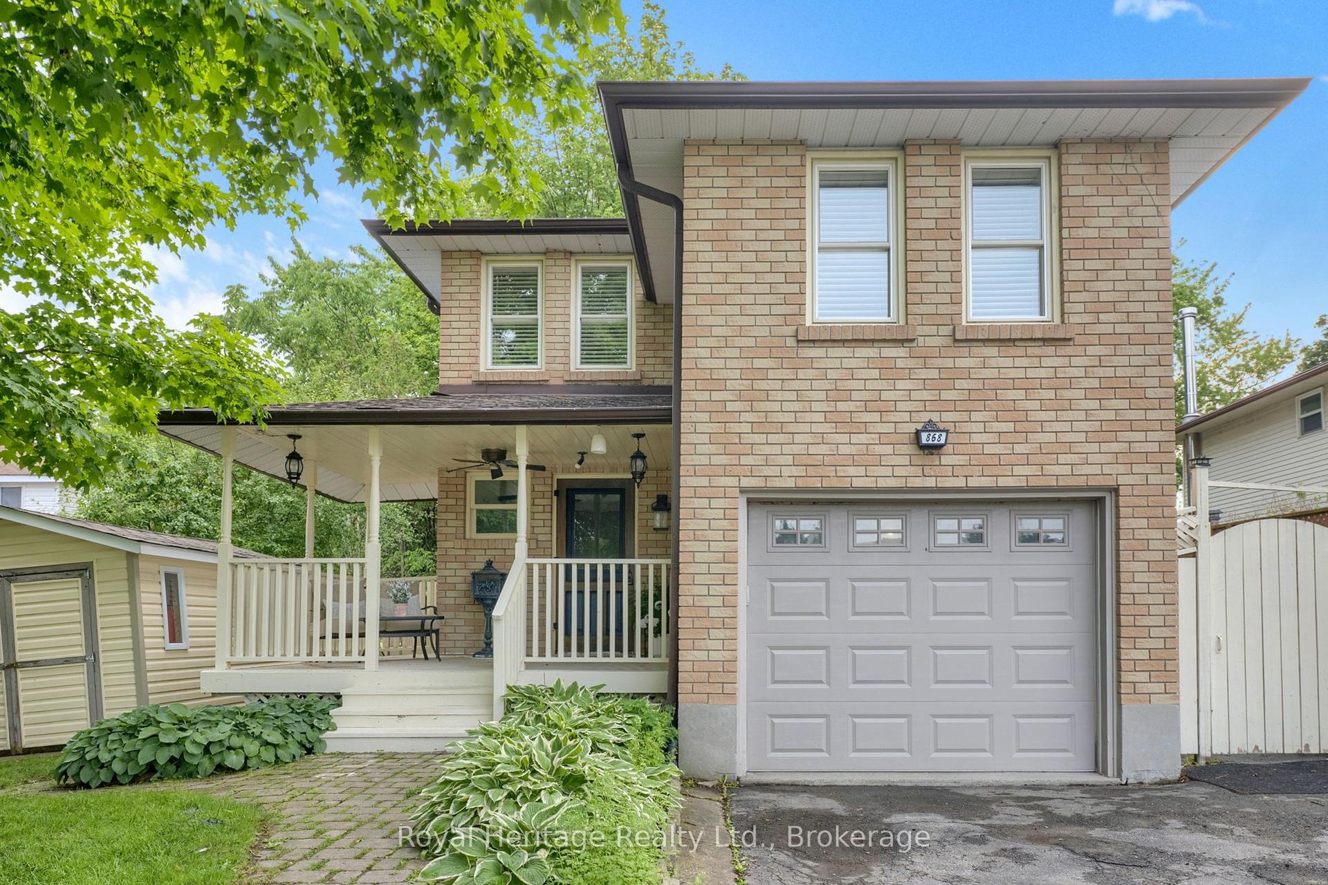 868 William Booth Crescent — photo 1