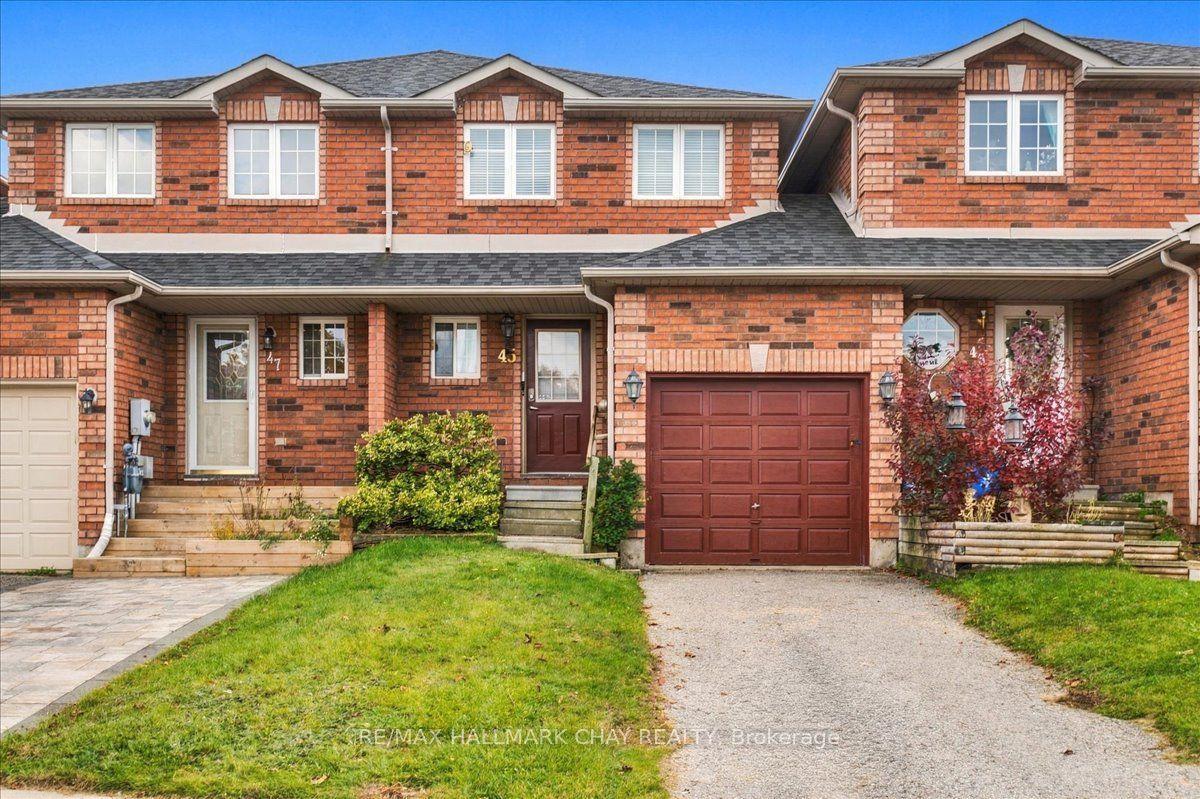 45 Bibby Court, Barrie — Townhouse for sale, photo 1
