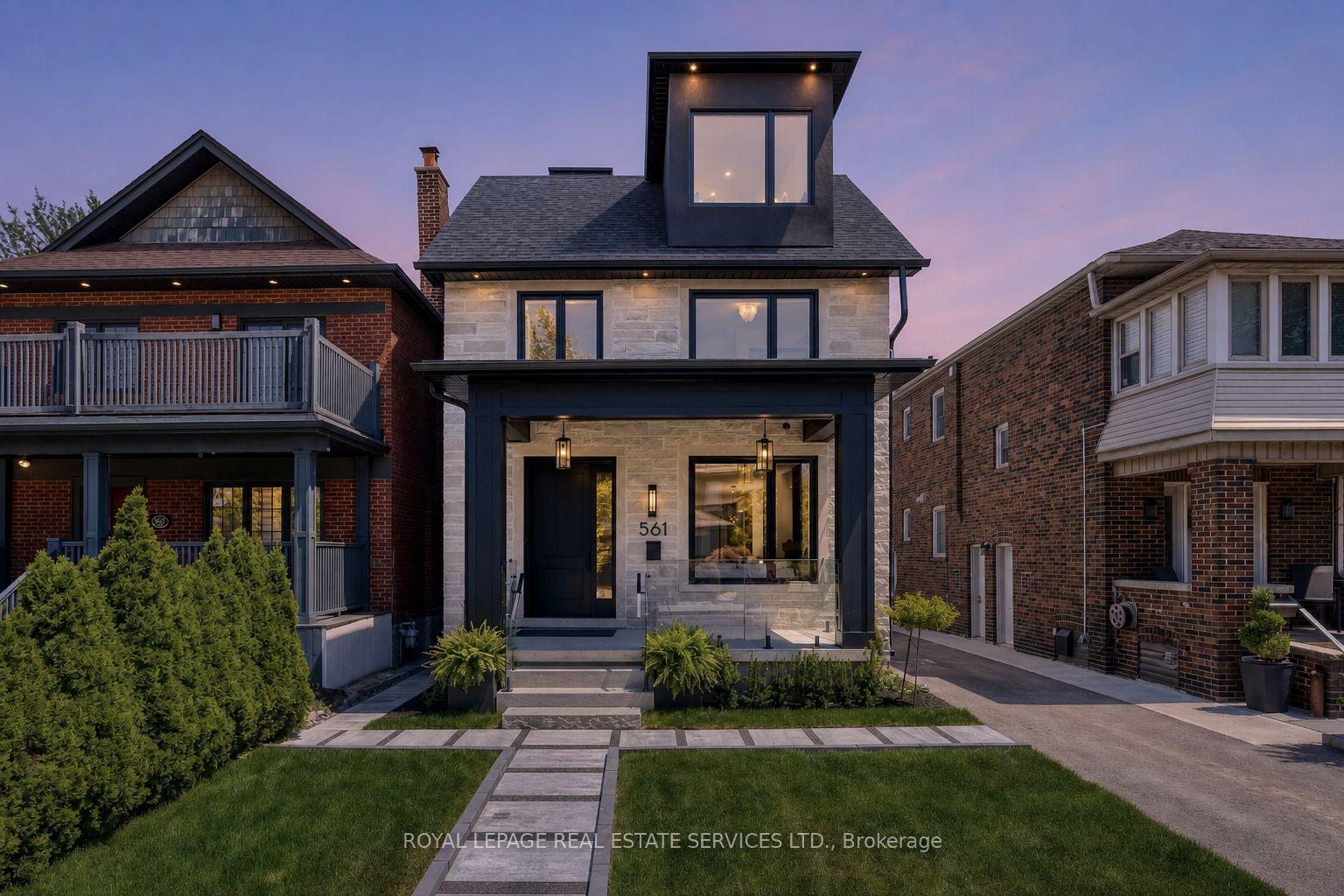561 Durie Street — photo 1