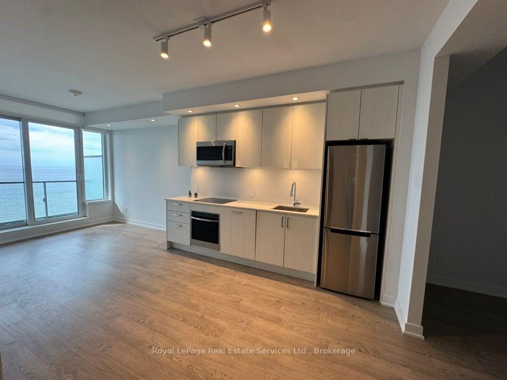 1928 Lake Shore Boulevard W 2208 #2208 — photo 1