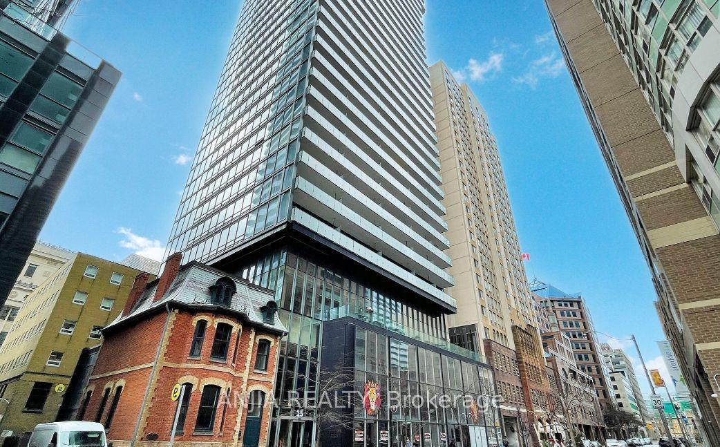 15 Grenville Street 902 #902, Toronto — Condo for lease, photo 1