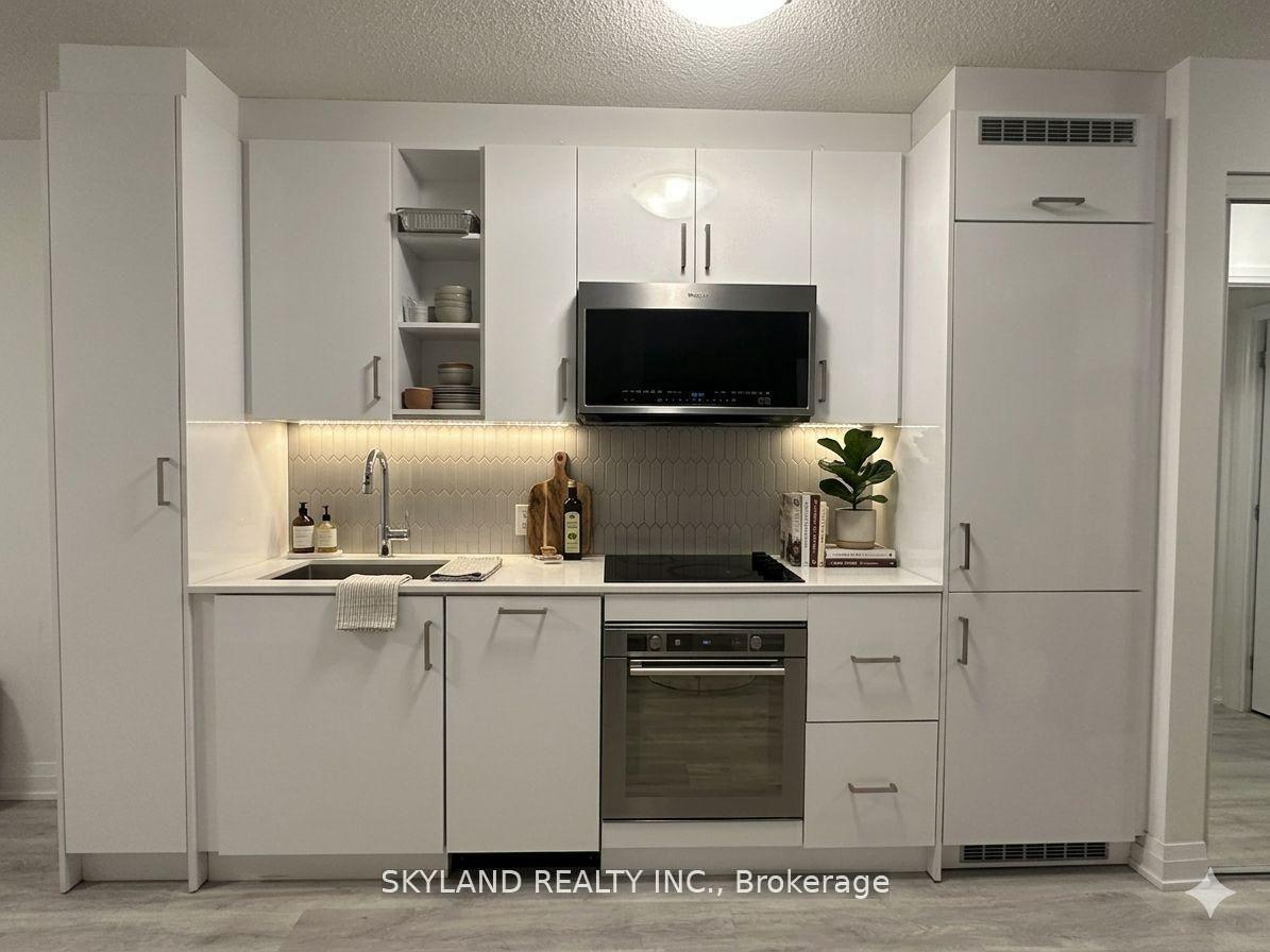 251 Manitoba Street 205 #205, Toronto — Condo for sale, photo 2