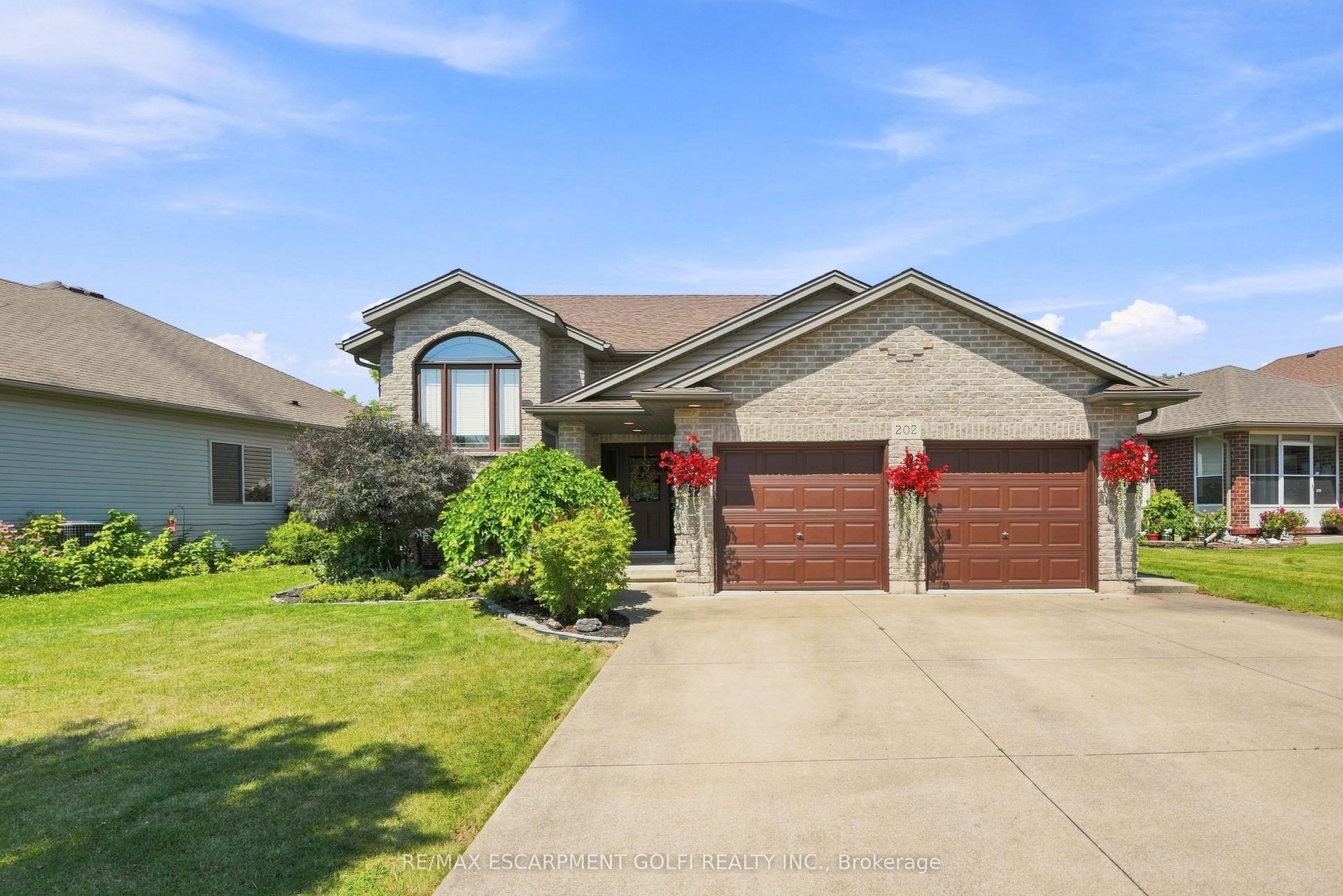 202 WELLBROOK Boulevard, Welland — Detached for sale, photo 1