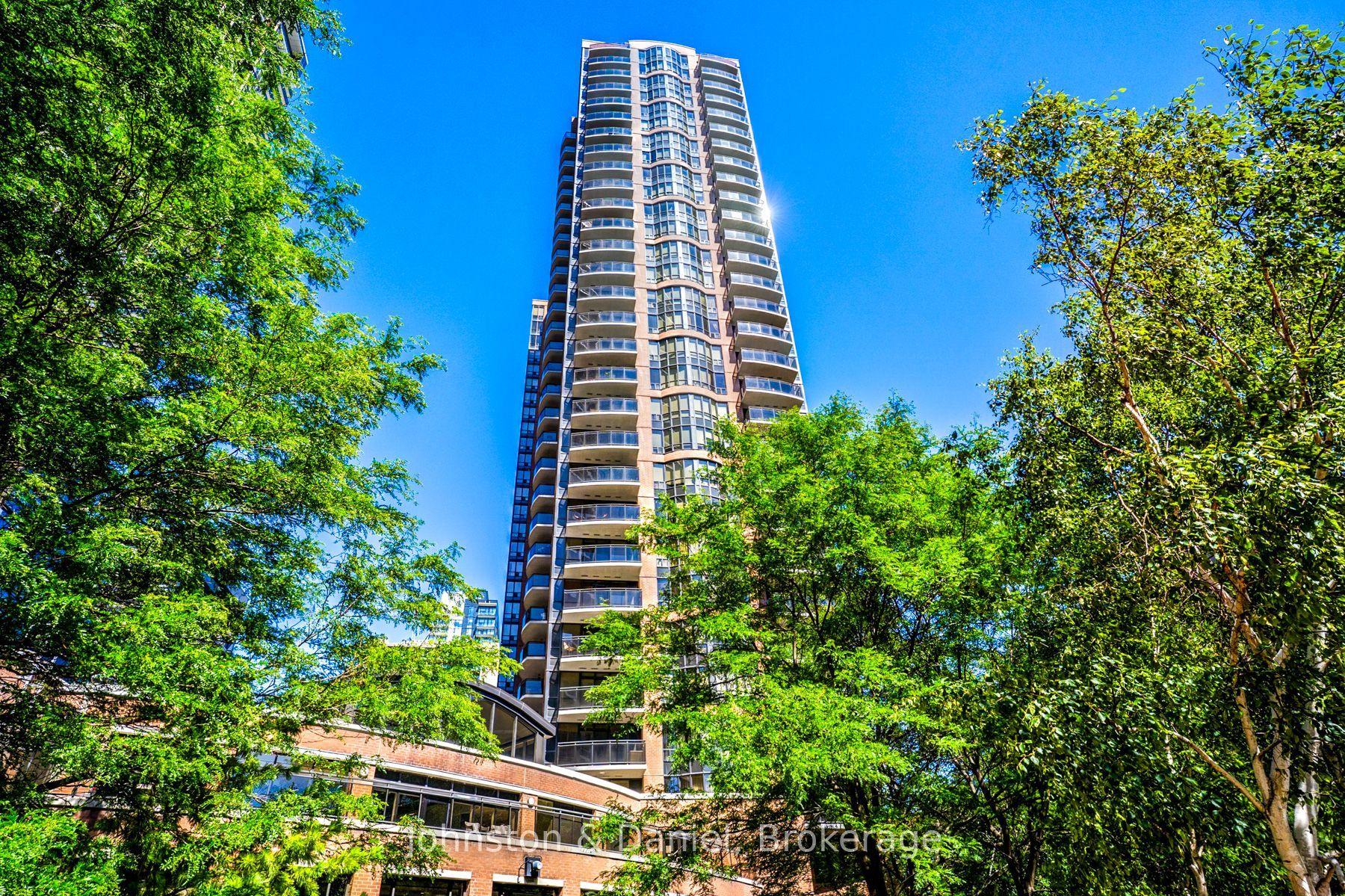 33 Sheppard Avenue E 805 #805, Toronto — Condo for sale, photo 1