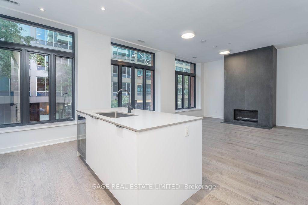 22 Lombard Street 205 #205, Toronto — Condo for lease, photo 1