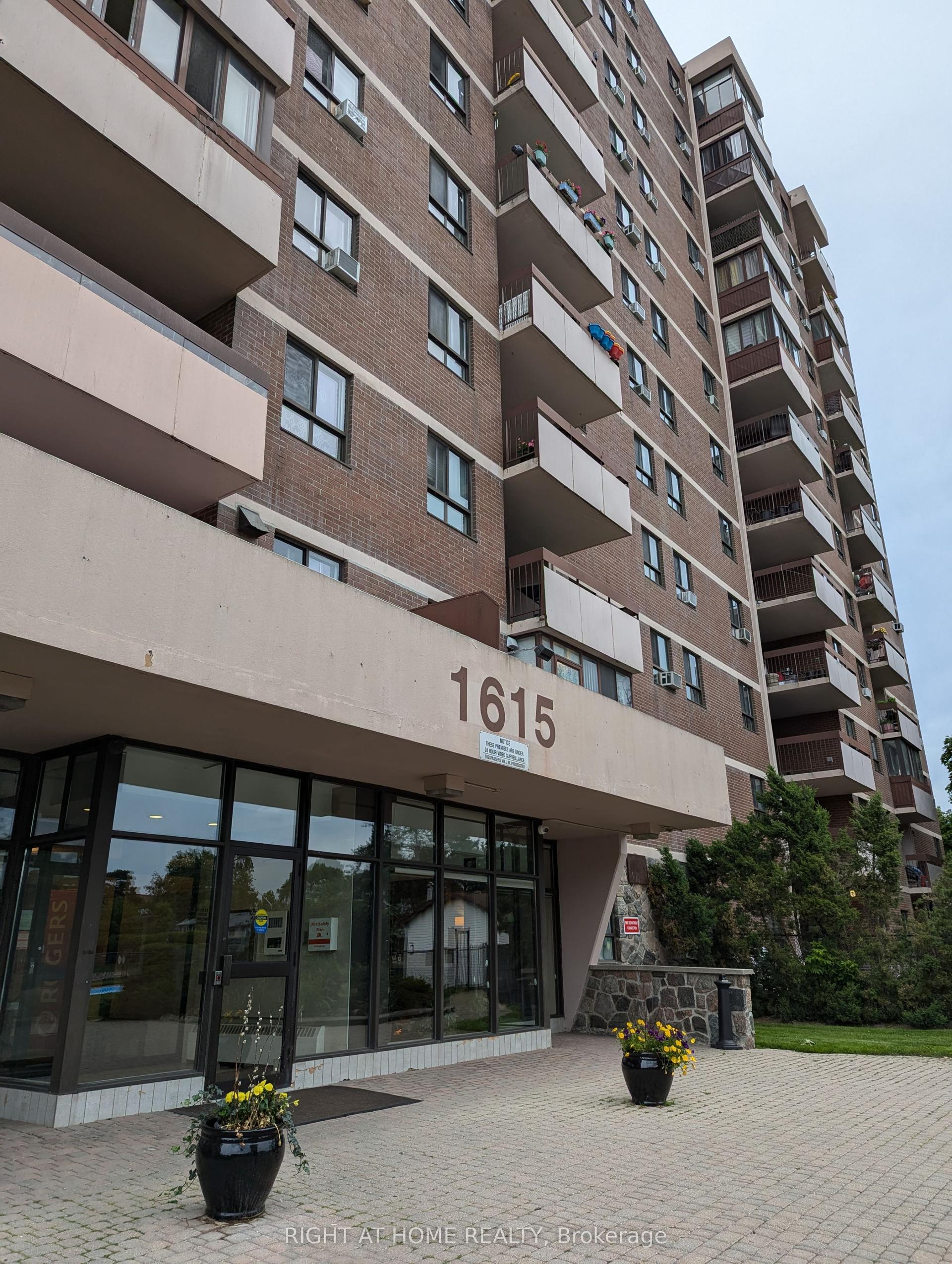 1615 Bloor Street N 708 #708, Mississauga — Condo for lease, photo 1