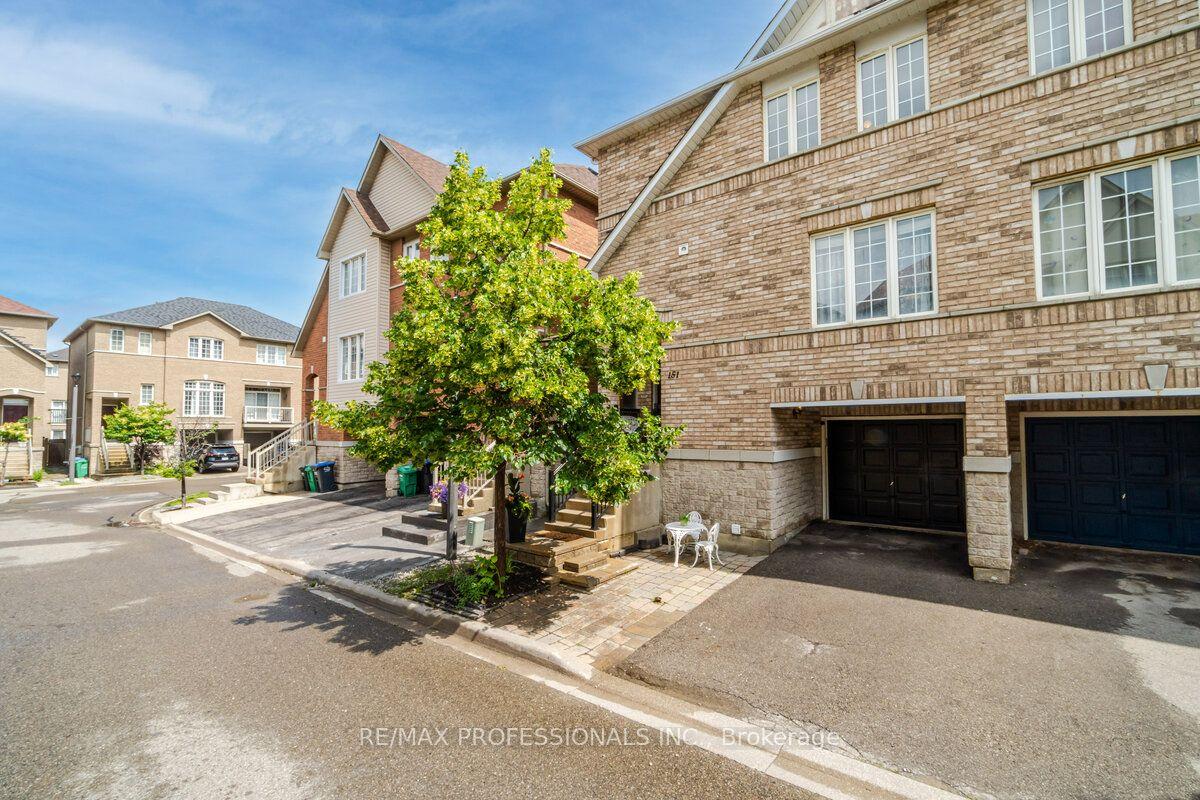 7155 Magistrate Terrace 151 Upper #151 Upper, Mississauga — Semi-Detached for lease, photo 1
