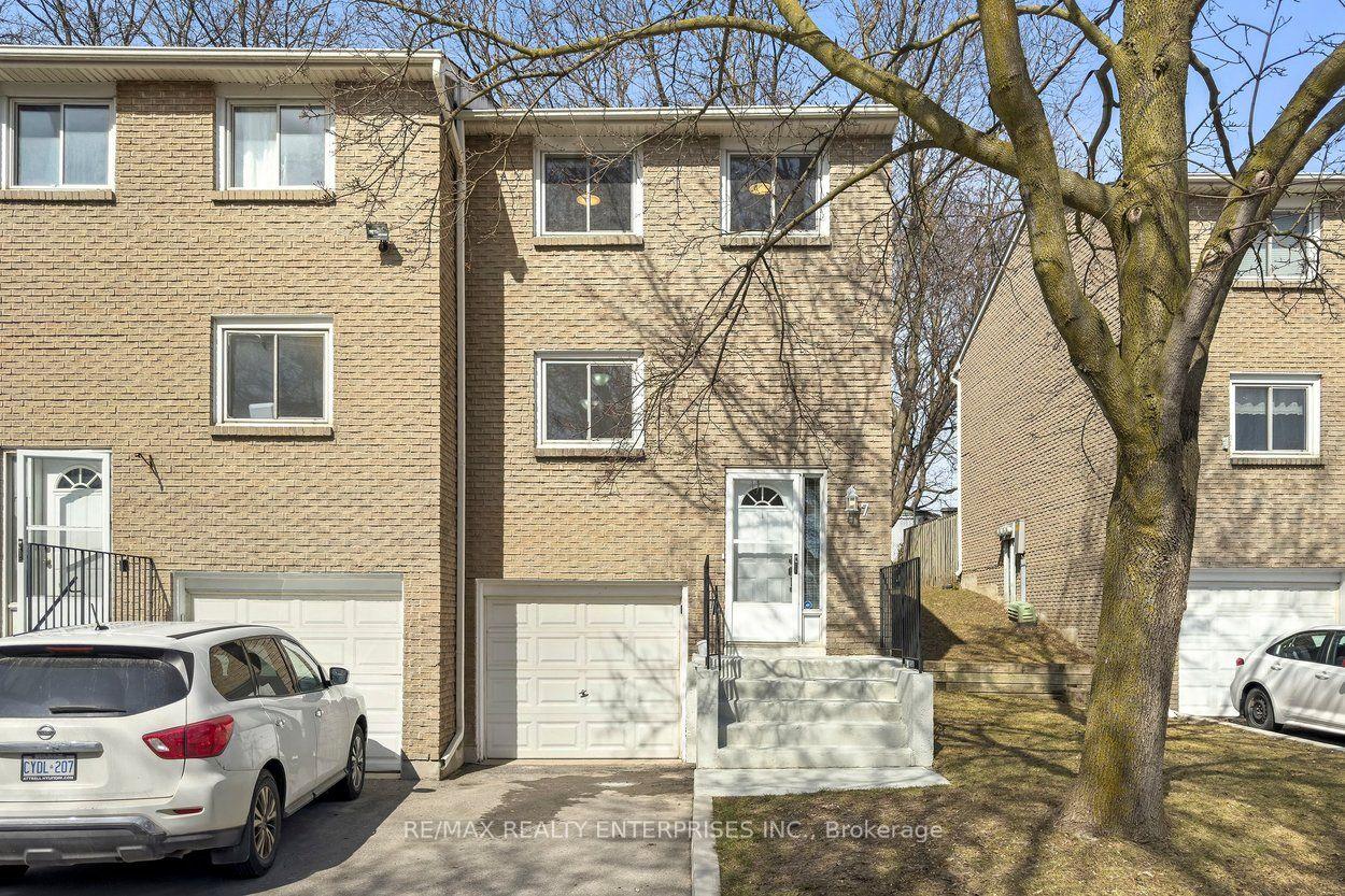 121 Morgan Avenue 7 #7 — photo 1