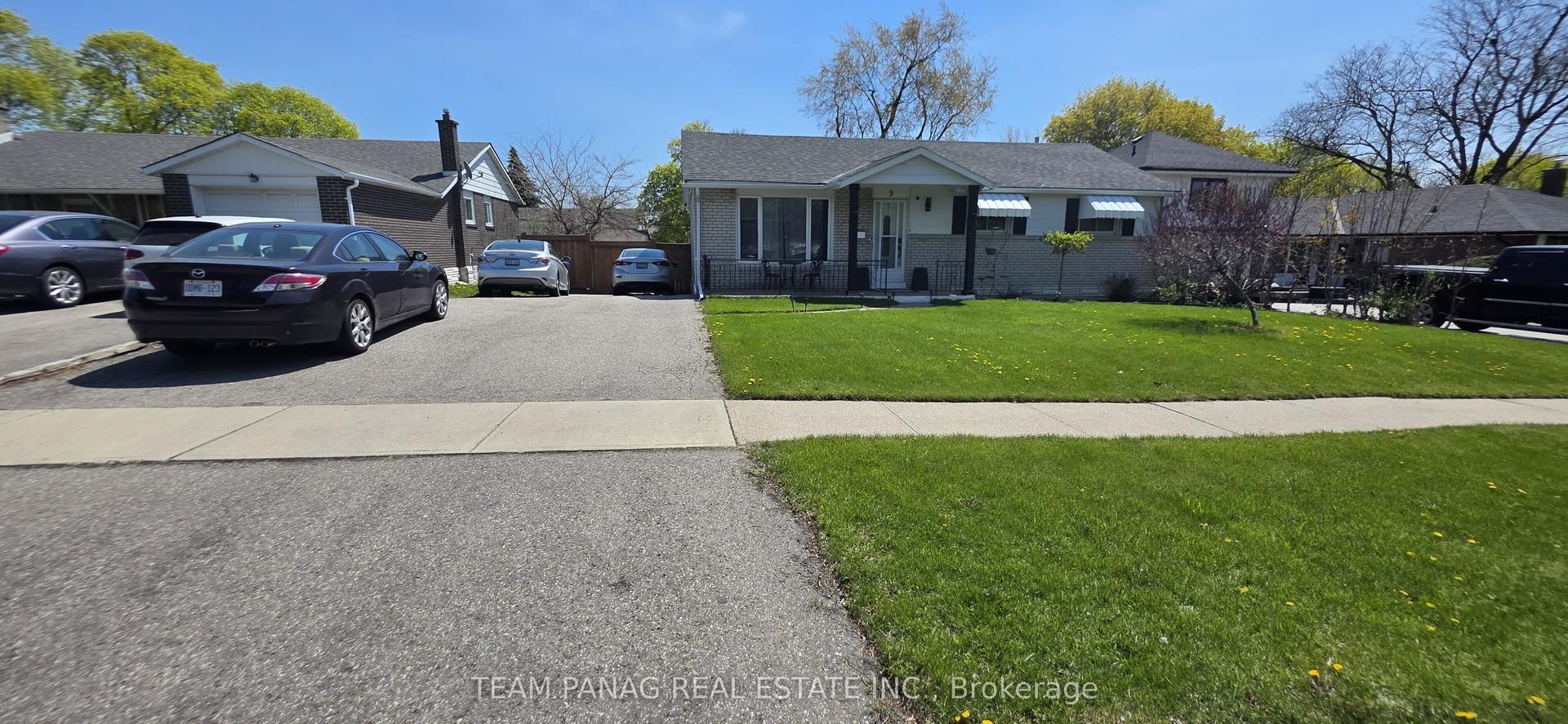 9 Appleby Drive — photo 1