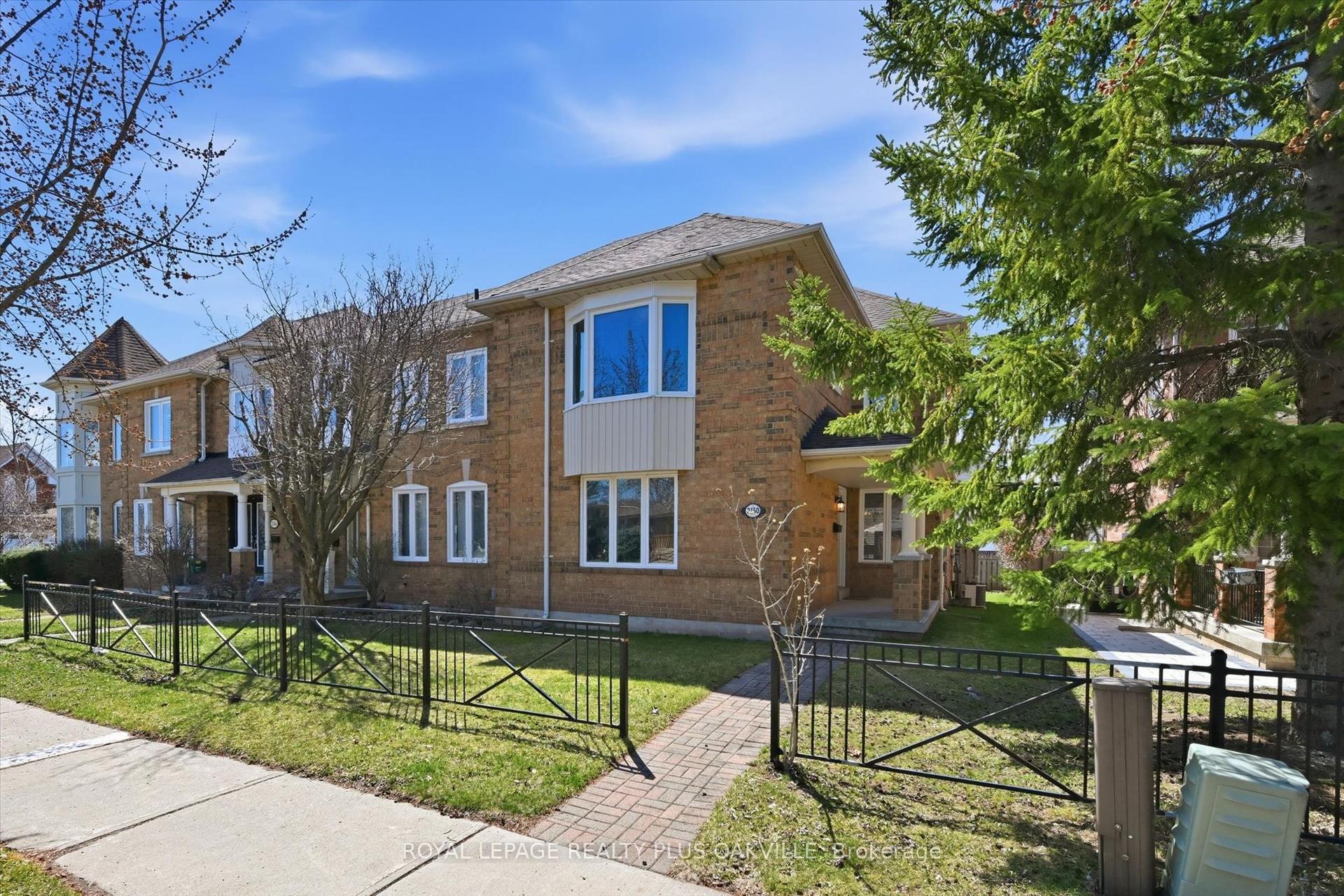 2150 Fourth Line 2150 #2150, Oakville — Townhouse for sale, photo 1