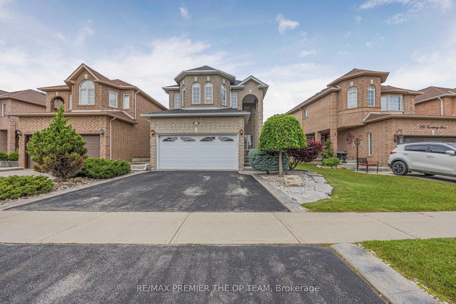 223 Landsbridge Street — photo 1