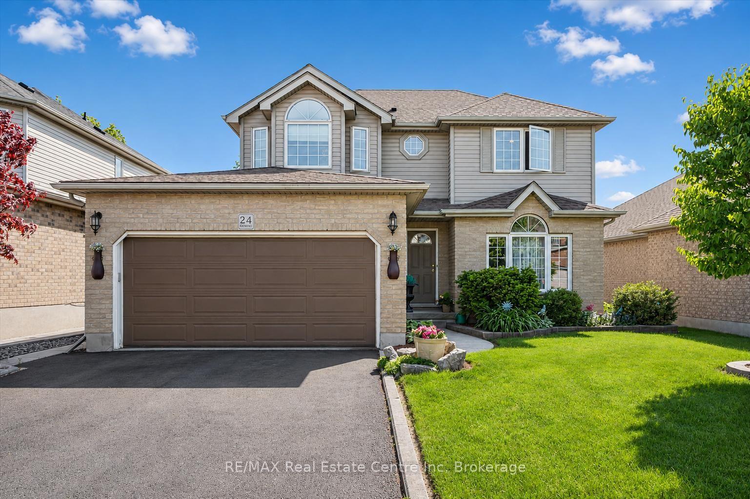 24 PINE RIDGE Drive — photo 1