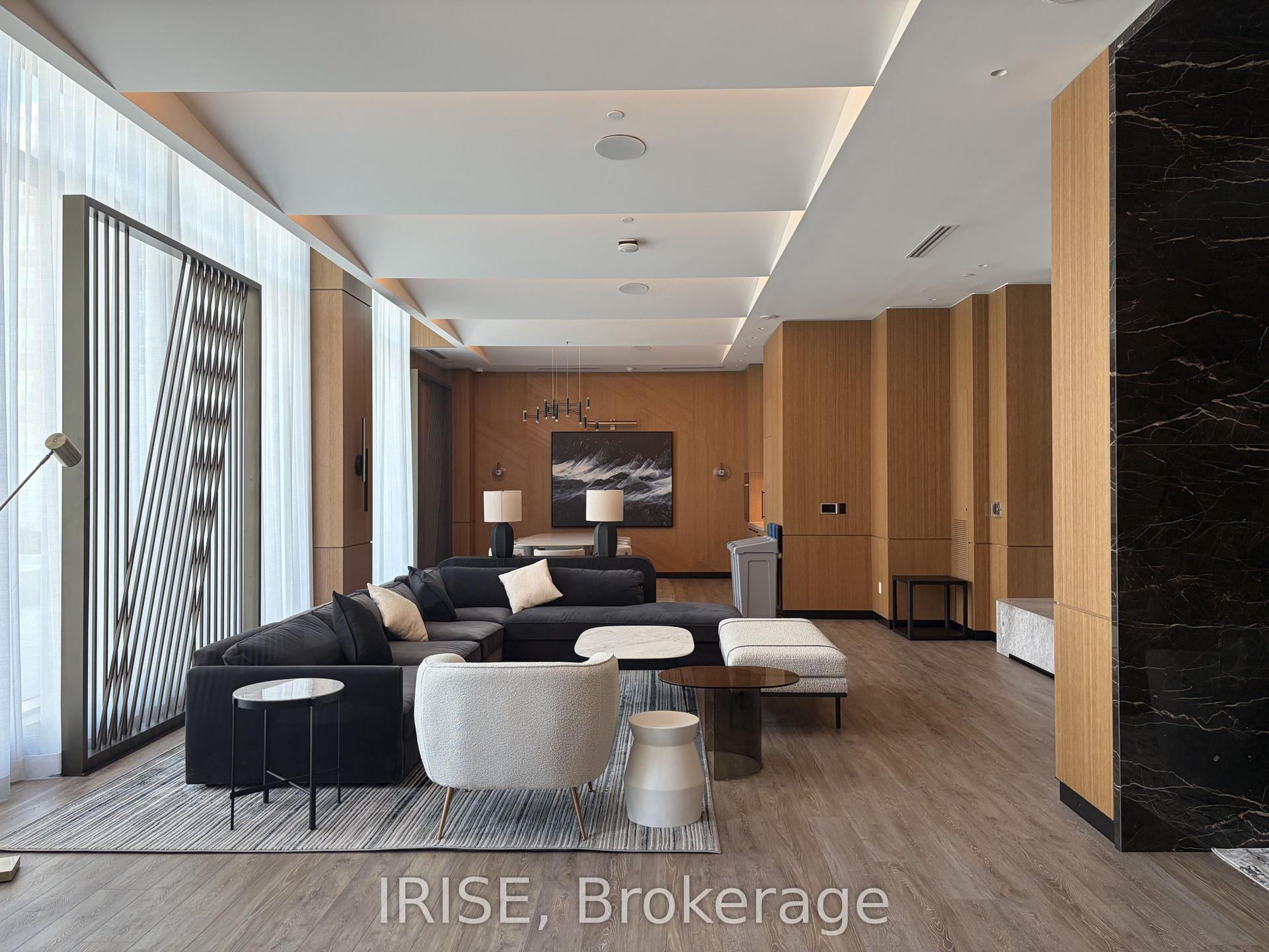60 Central Park Road 1101 #1101 — photo 1