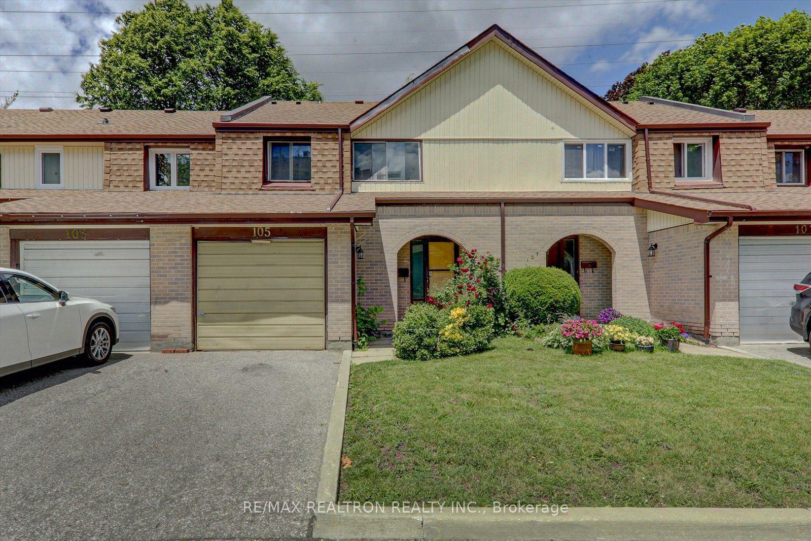 10 Livonia Place 105 #105, Toronto — Condo Town for sale, photo 1