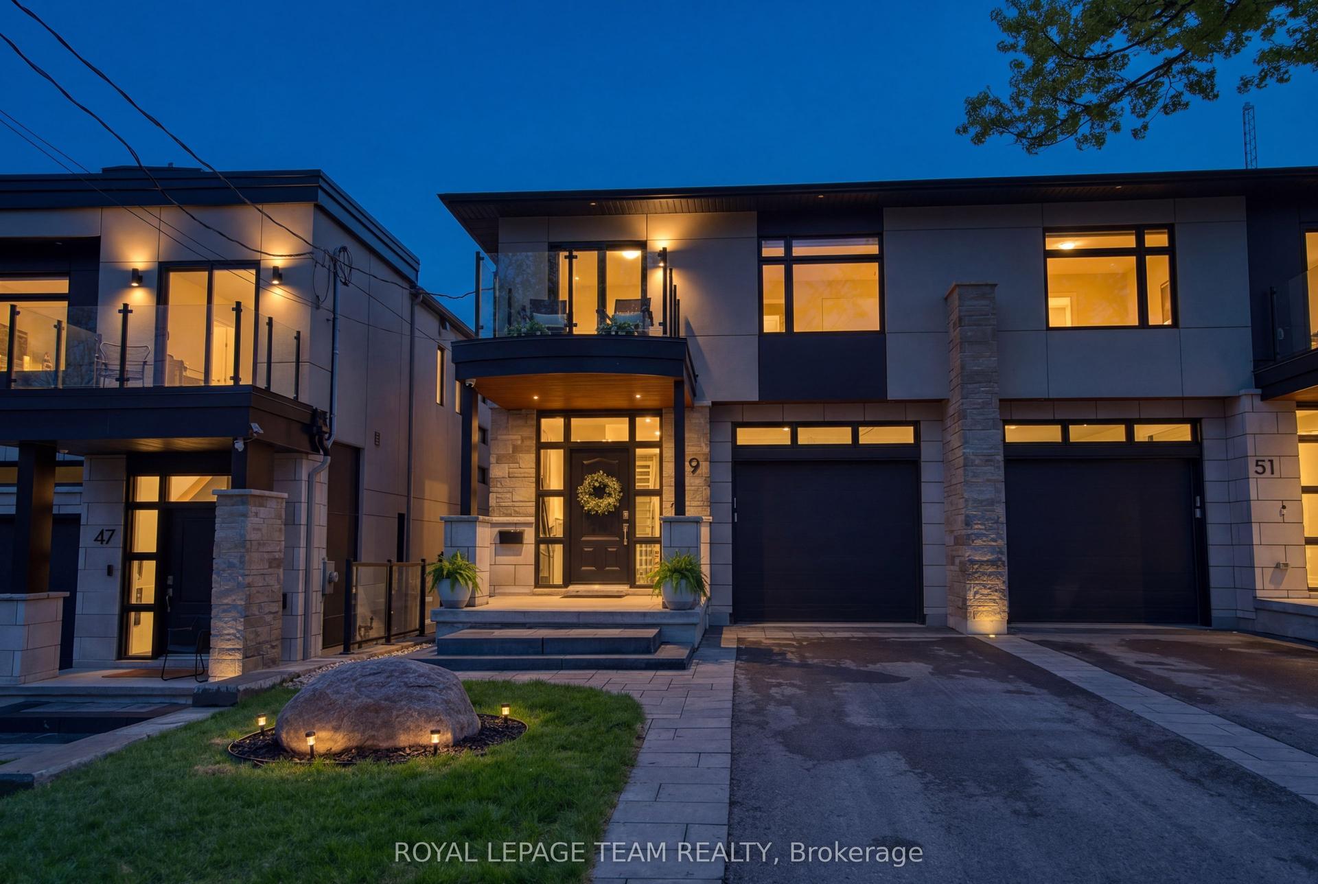 49 Aylen Avenue, Carlingwood - Westboro and Area — Semi-Detached for sale, photo 1