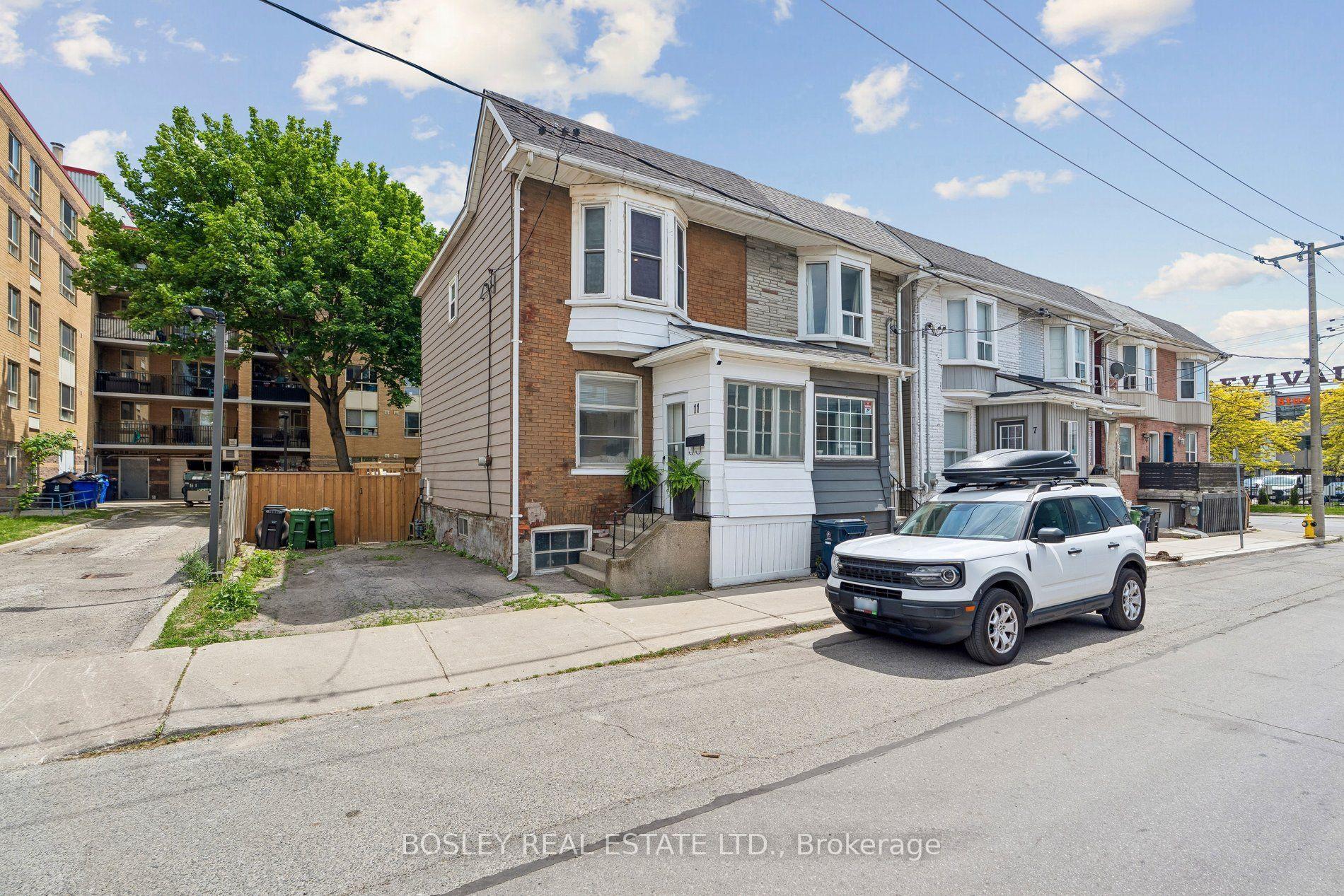 11 Pape Avenue — photo 1