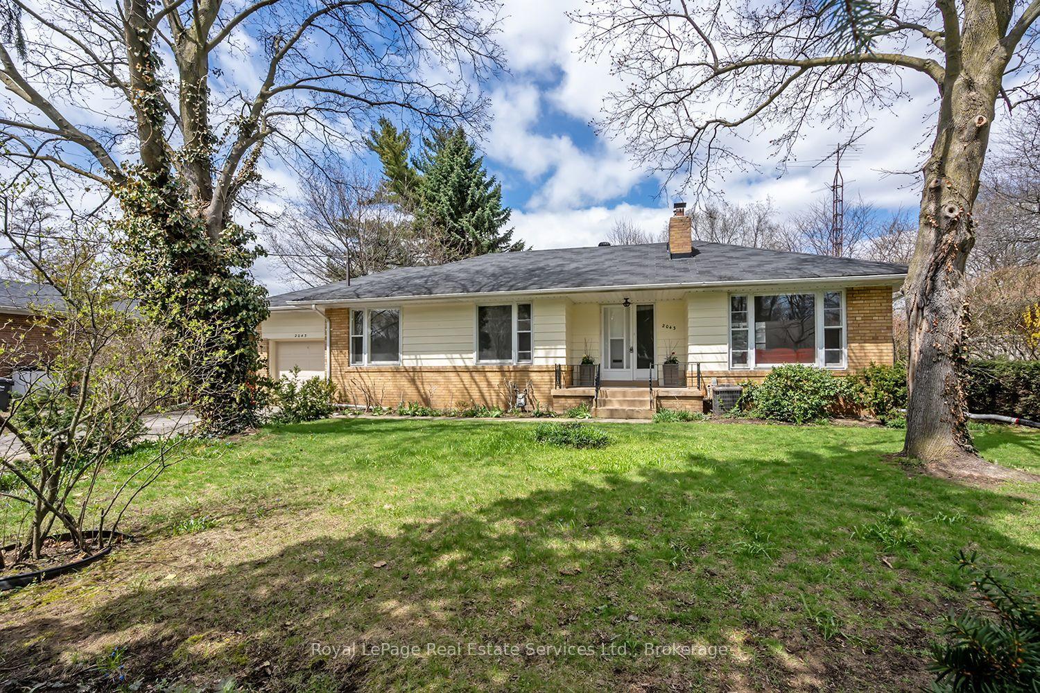 2043 Devon Road — photo 1