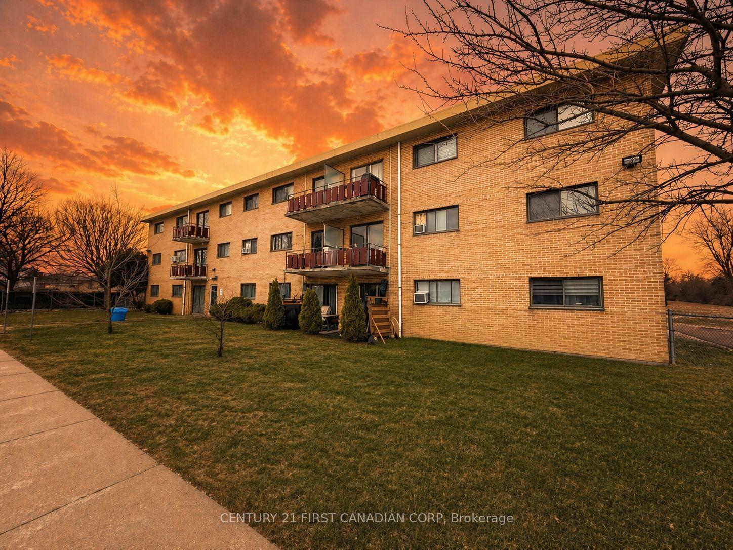 1830 Dumont Street 304 #304 — photo 1