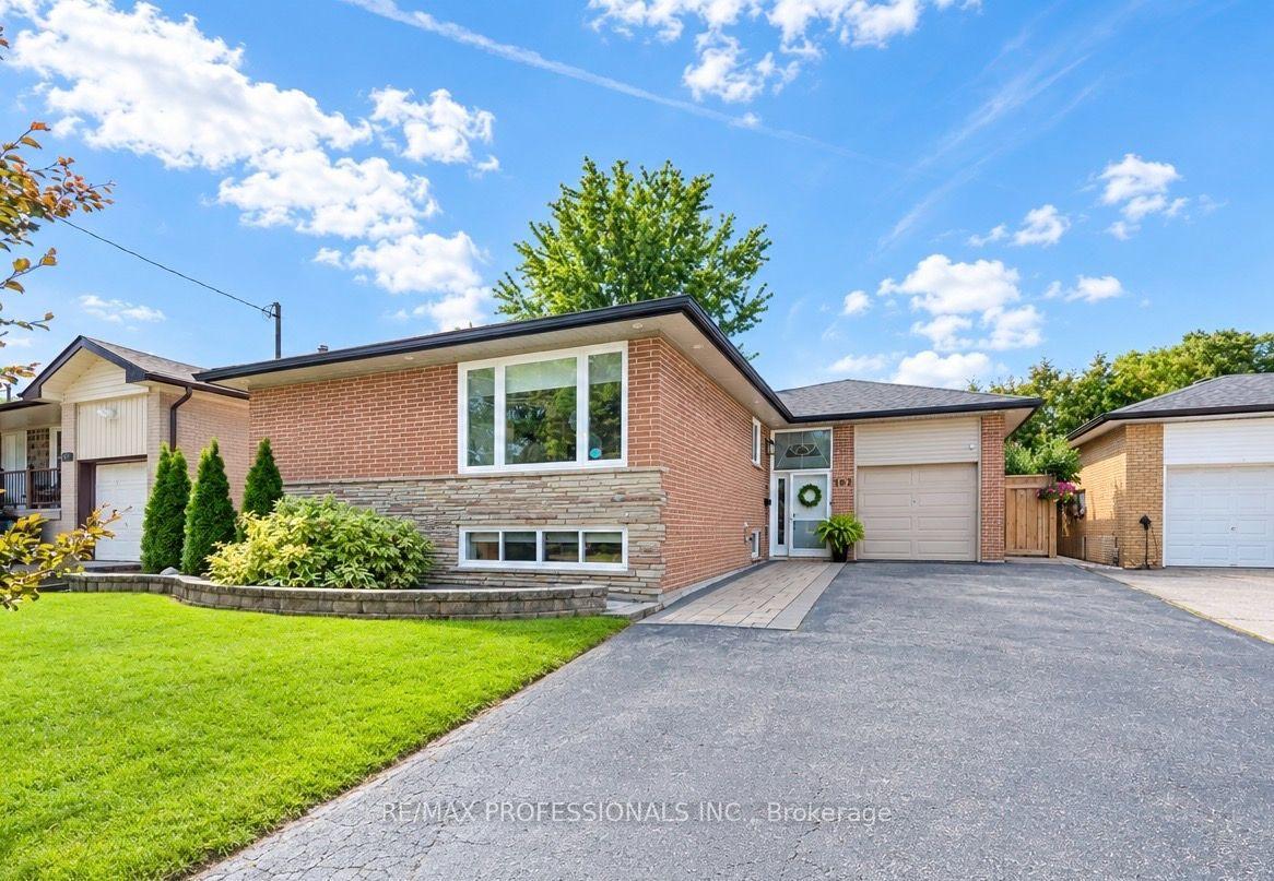 103 West Deane Park Drive, Toronto — Detached for sale, photo 1