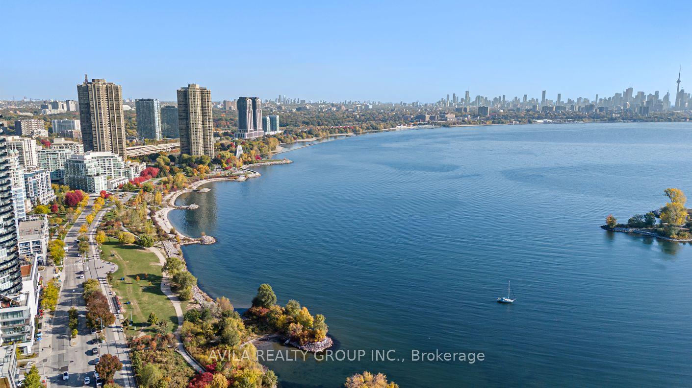 33 Shore Breeze Drive S 1707 #1707 — photo 1