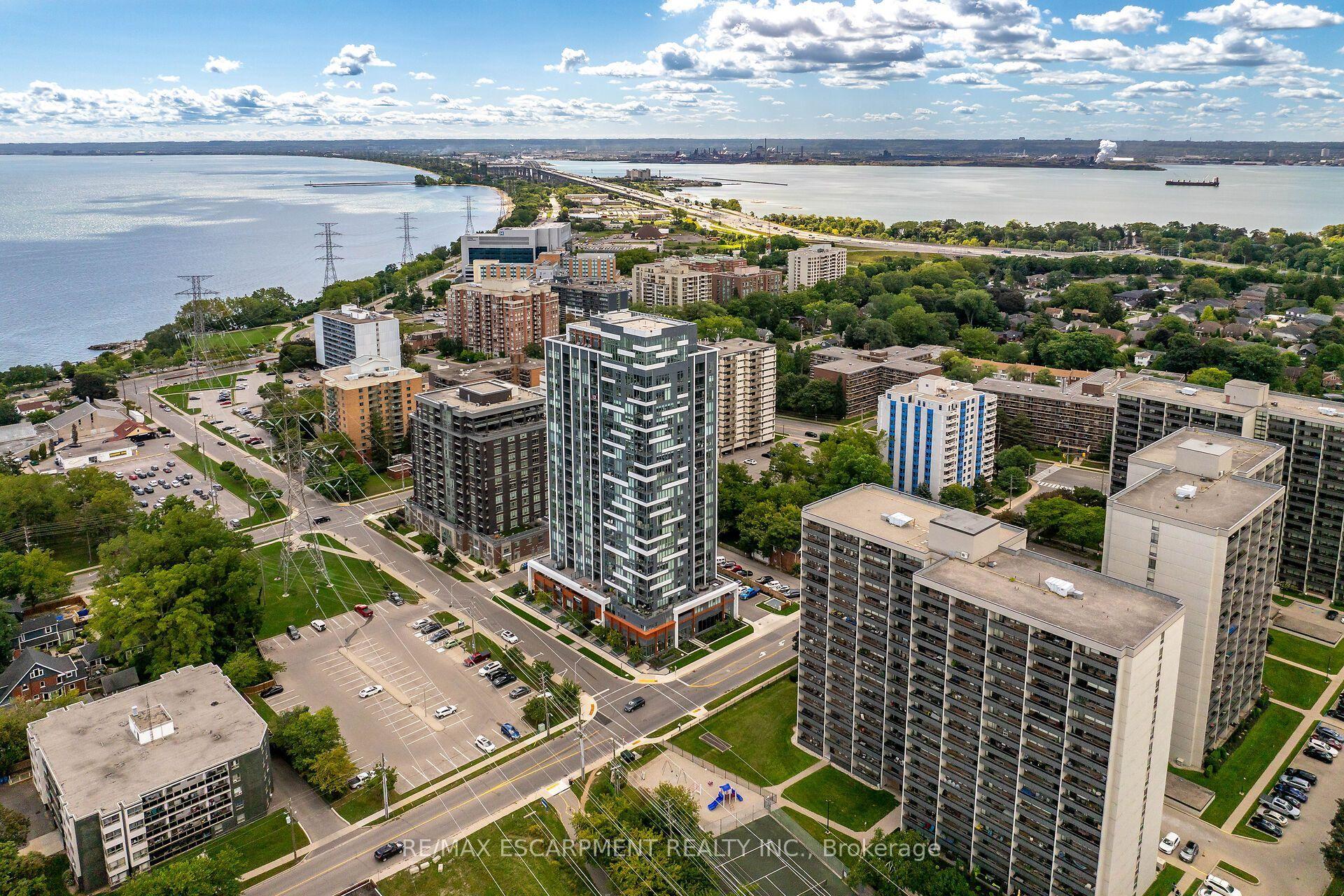 500 Brock Avenue 2105 #2105, Burlington — Condo for lease, photo 1