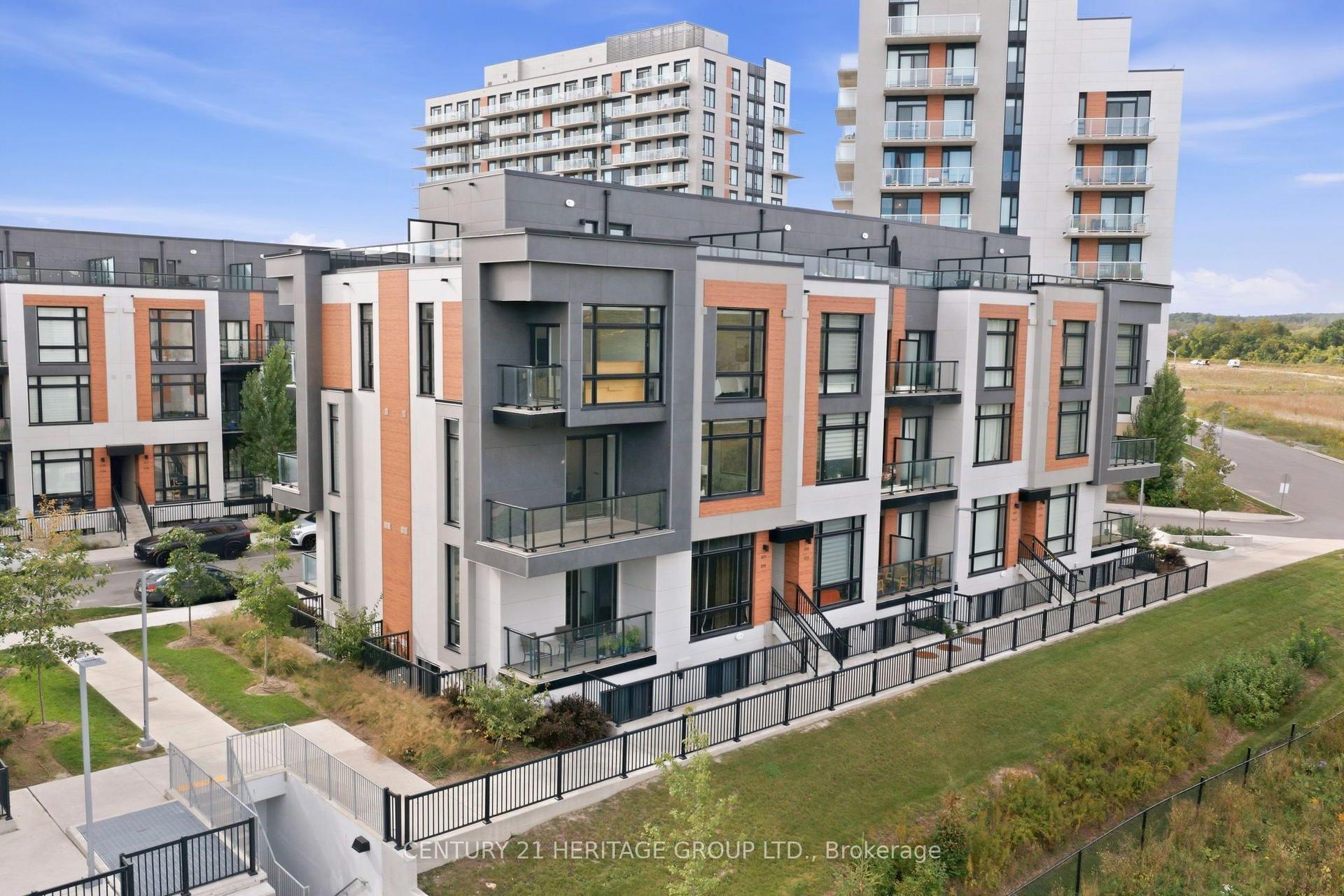3 Steckley House Lane 815 #815, Richmond Hill — Condo Town for sale, photo 1