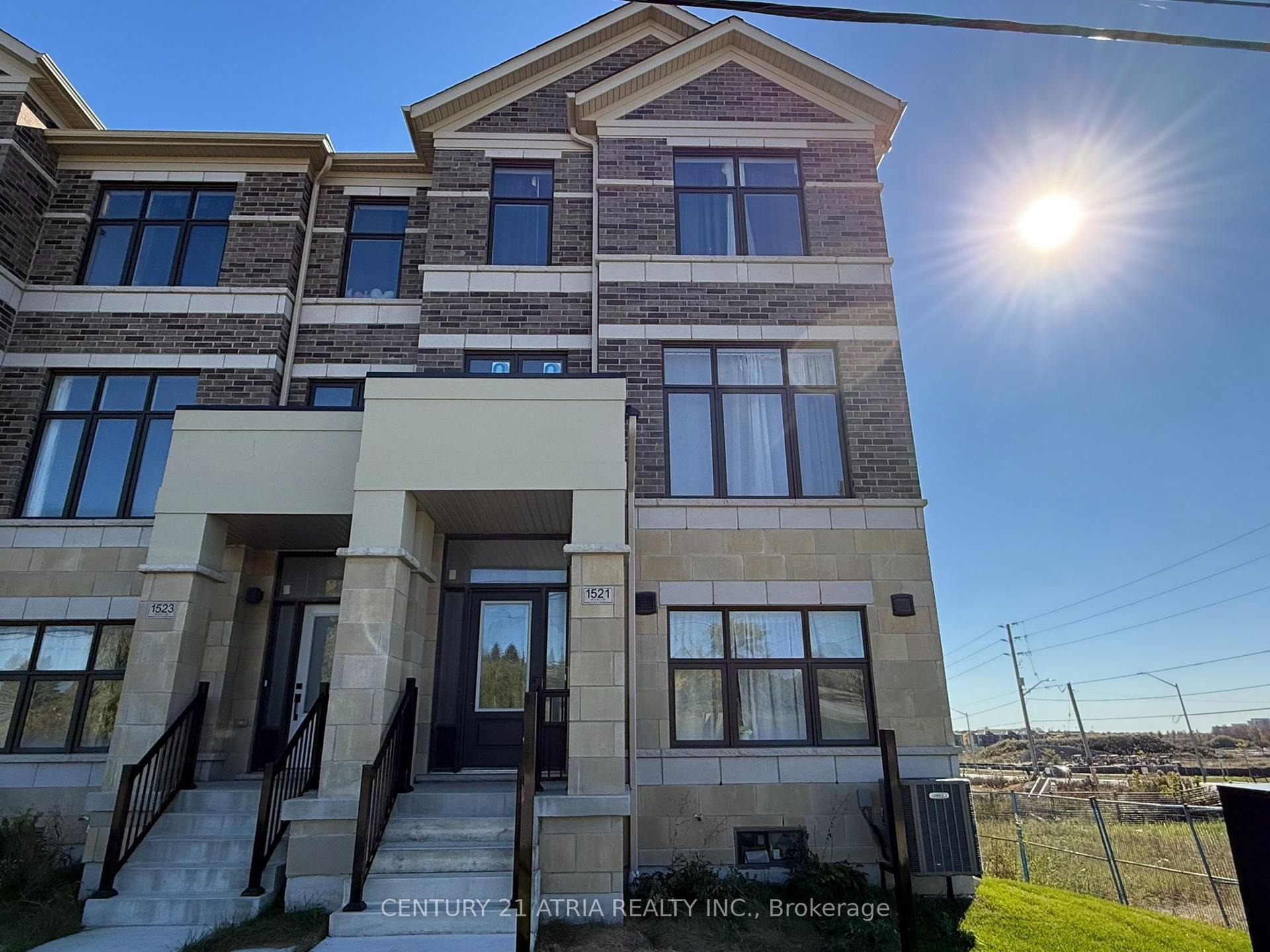 1521 19th Avenue, Richmond Hill — Detached for sale, photo 1