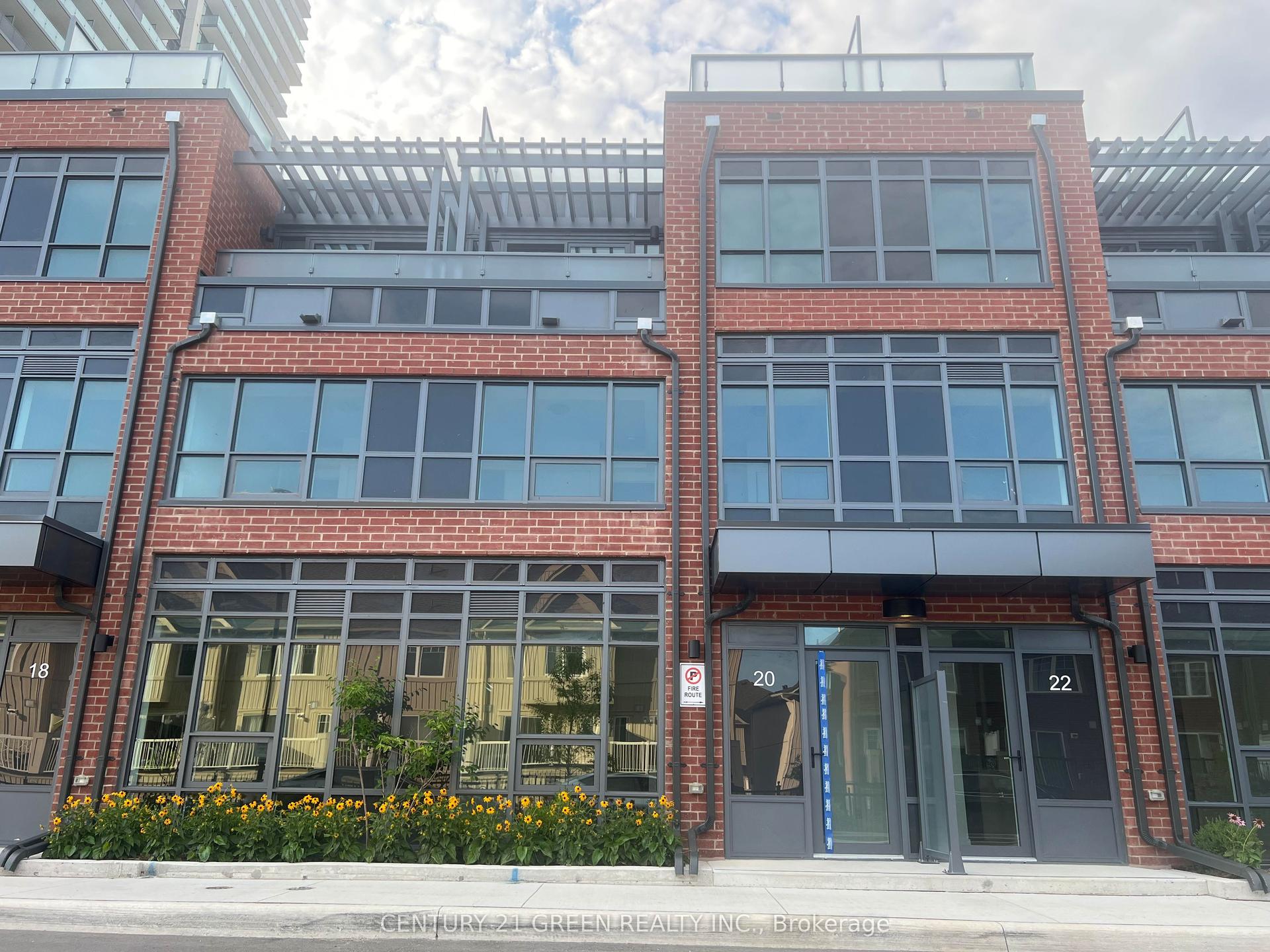 20 Alpine Symphony Path TH3 #TH3, Oshawa — Condo Town for lease, photo 1
