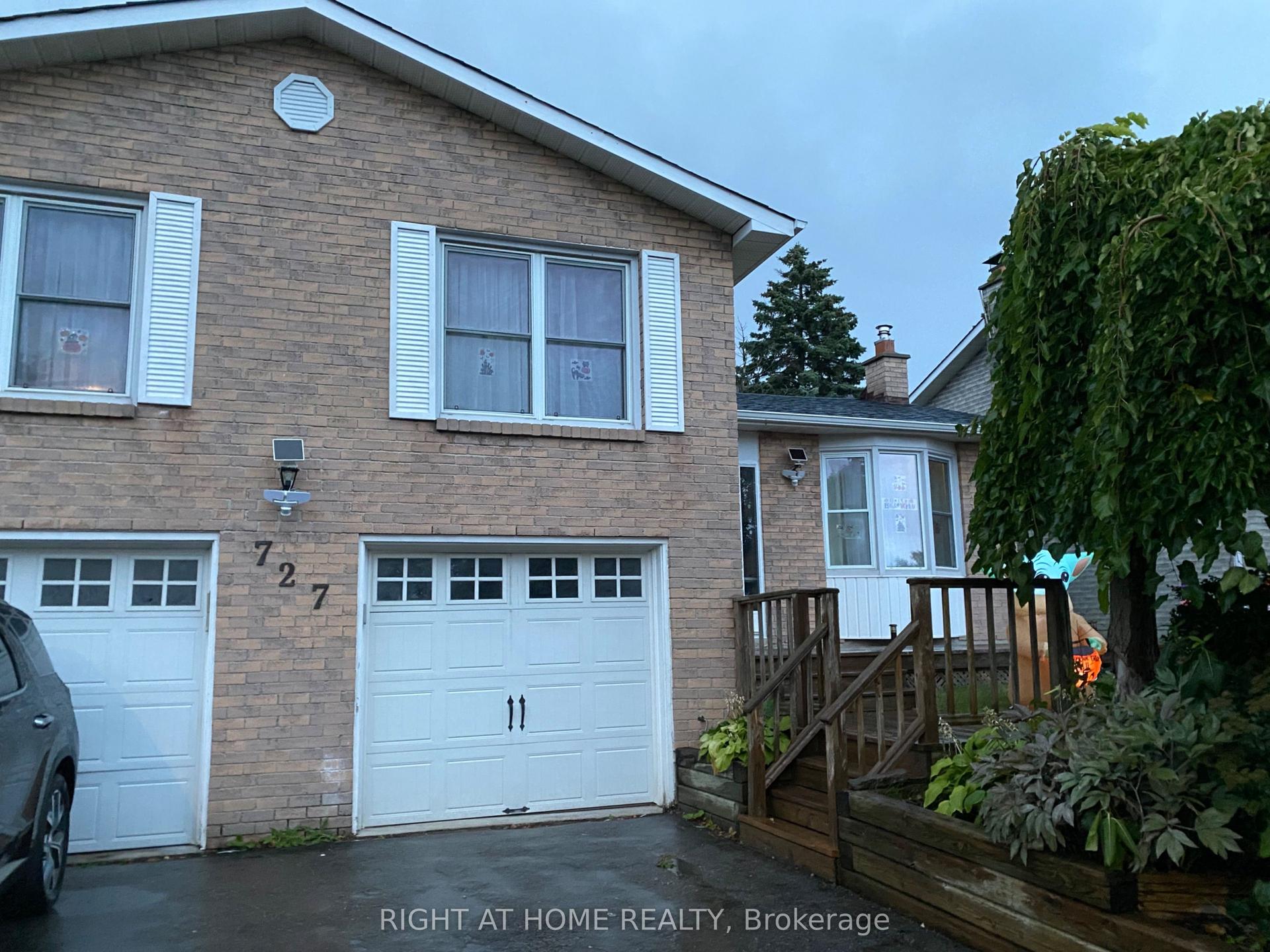 727 Down Crescent, Oshawa — Detached for lease, photo 1
