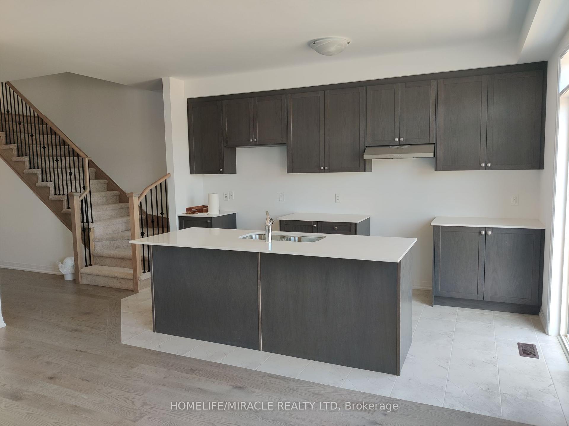 451 Jack Wilford Way — photo 1
