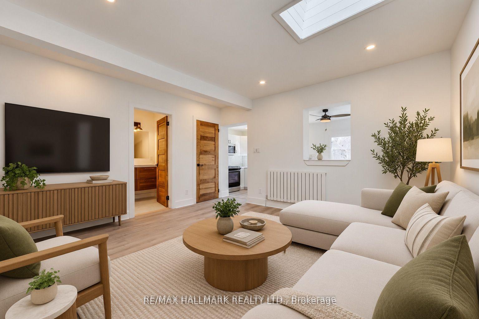 327 Kenilworth Avenue Upper #Upper, Toronto — Detached for lease, photo 1