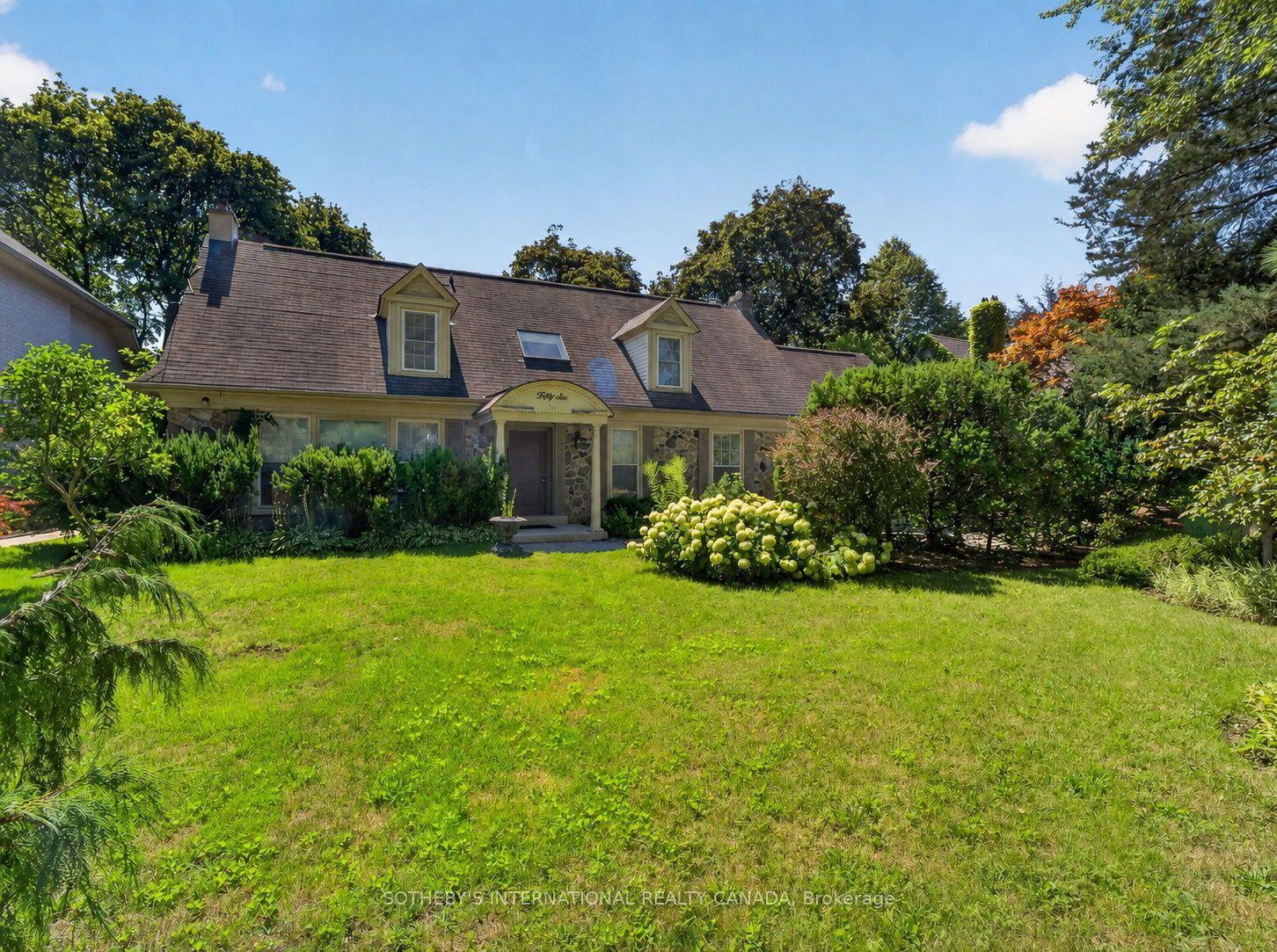 56 Edgehill Road, Toronto — Detached for lease, photo 1