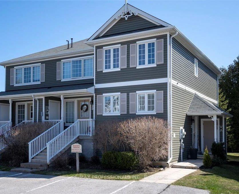 57 Green Briar Drive, Collingwood — Condo Town for lease, photo 1