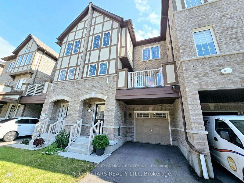 17 Bluegill Crescent, Whitby — Townhouse for lease, photo 1