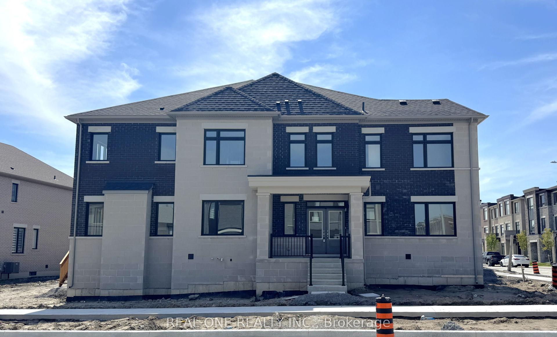 75 Robert Eaton Avenue — photo 1